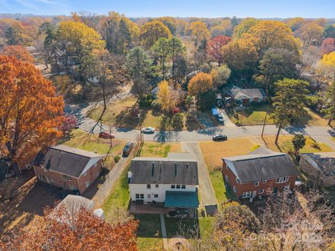 6621 Starcrest Drive Charlotte NC 28210