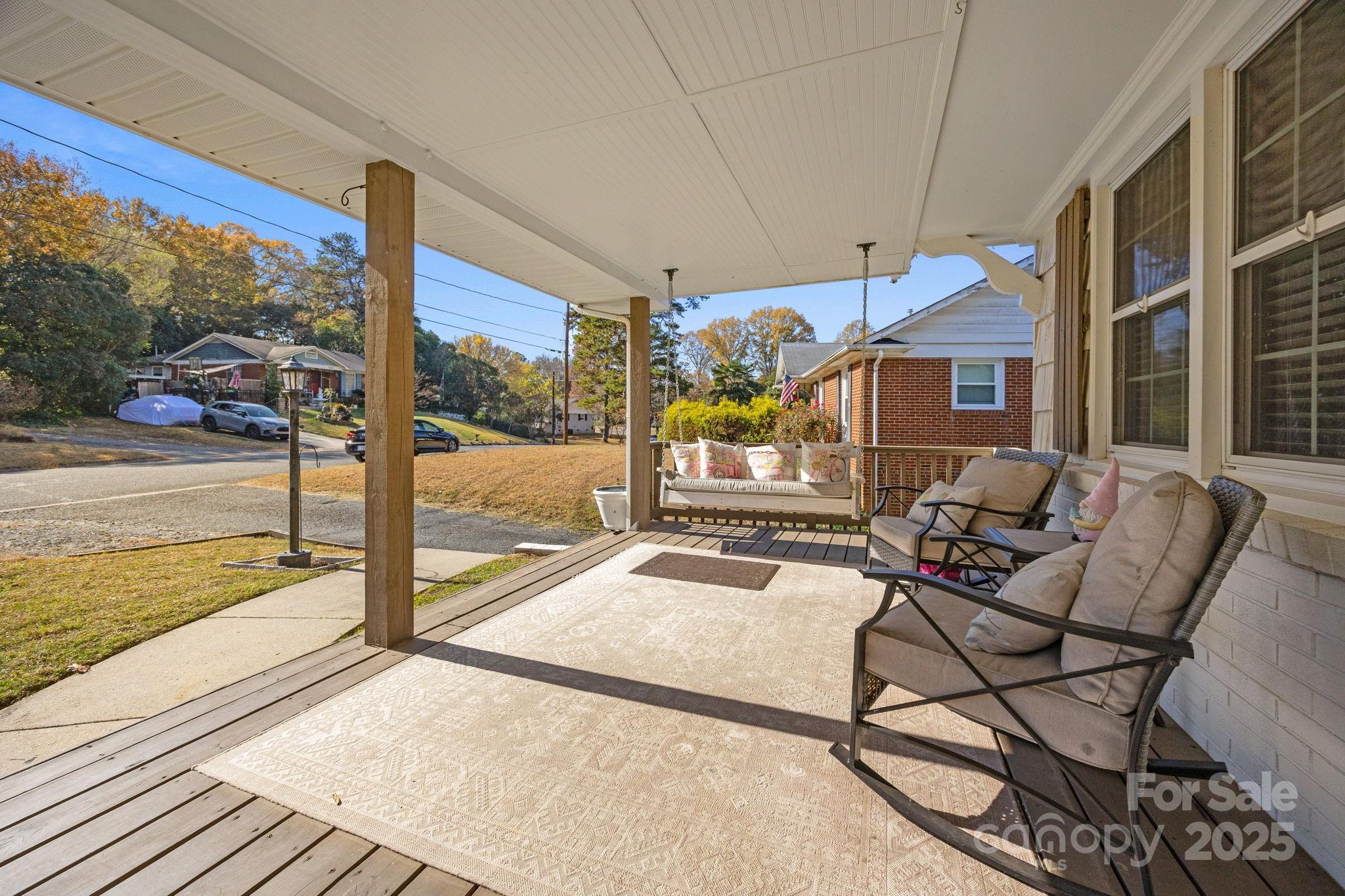 6621 Starcrest Drive