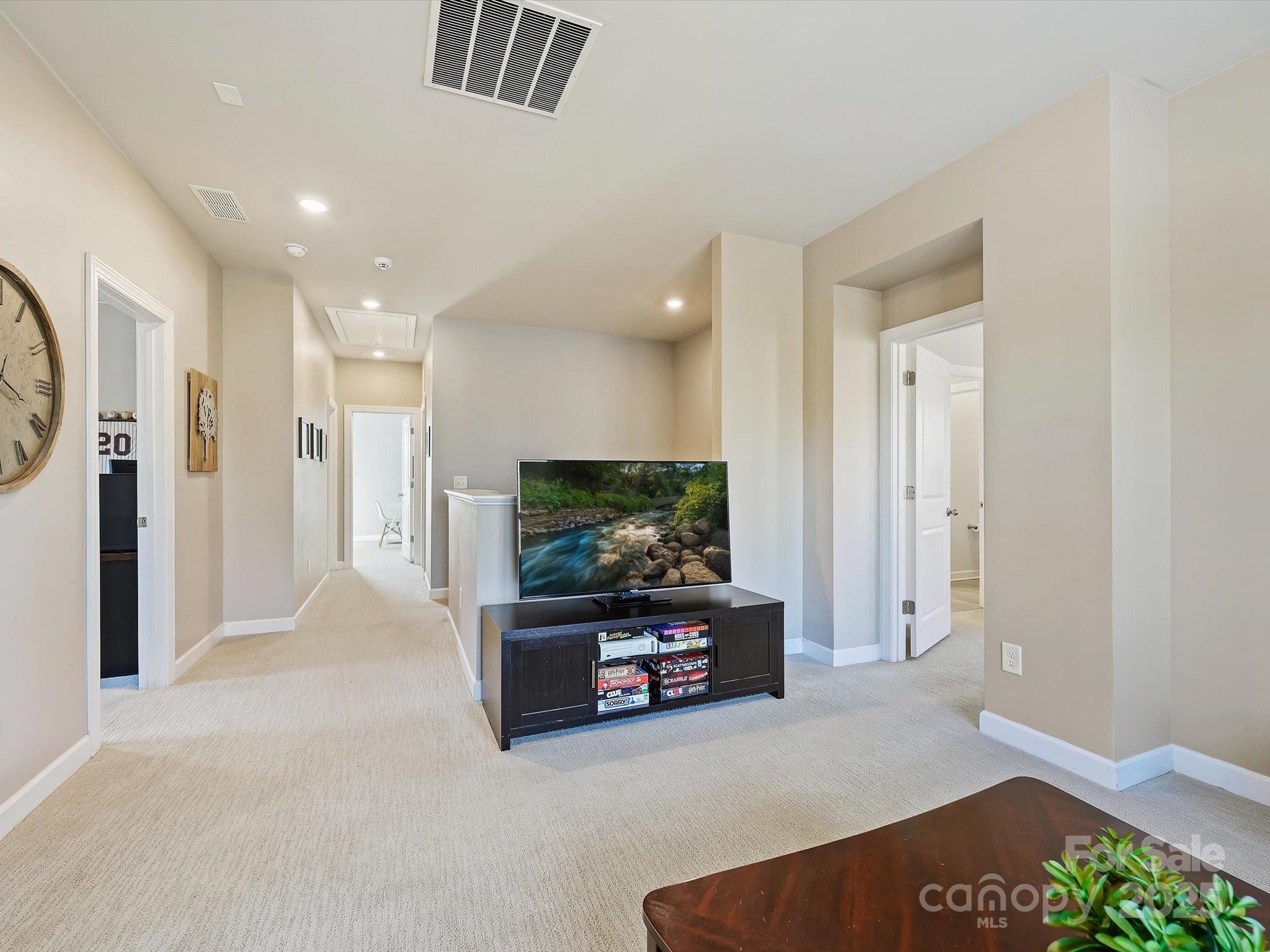 Saxon Place - Residential