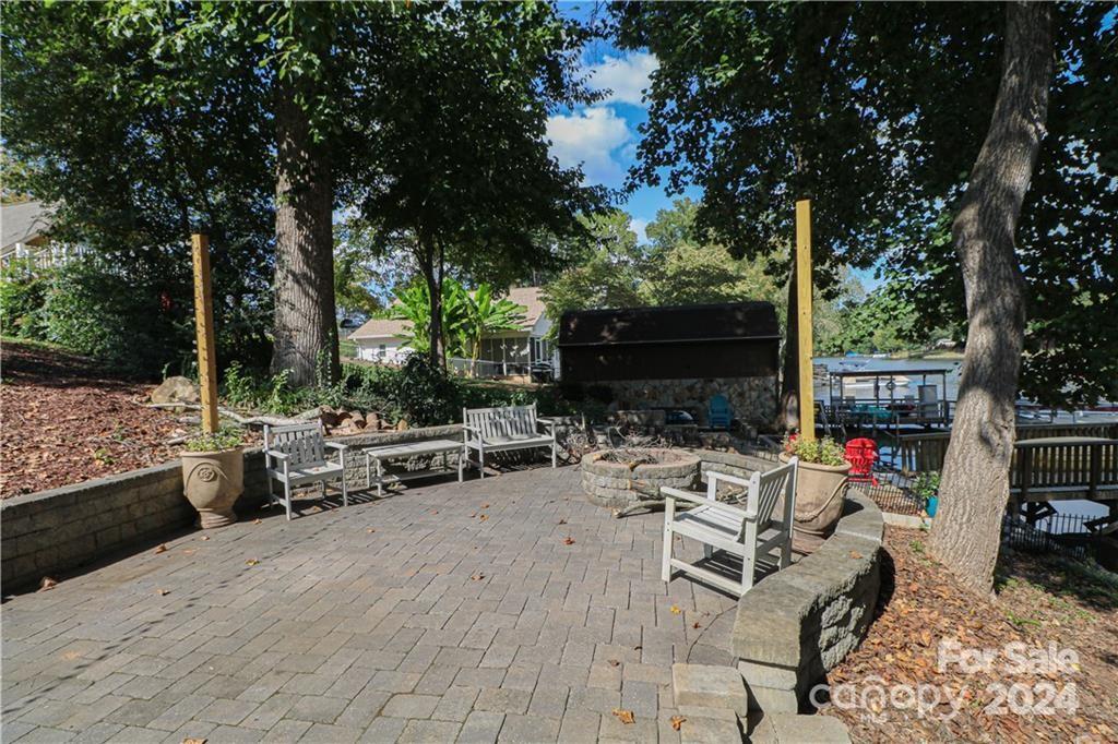 Hickory Point - Residential