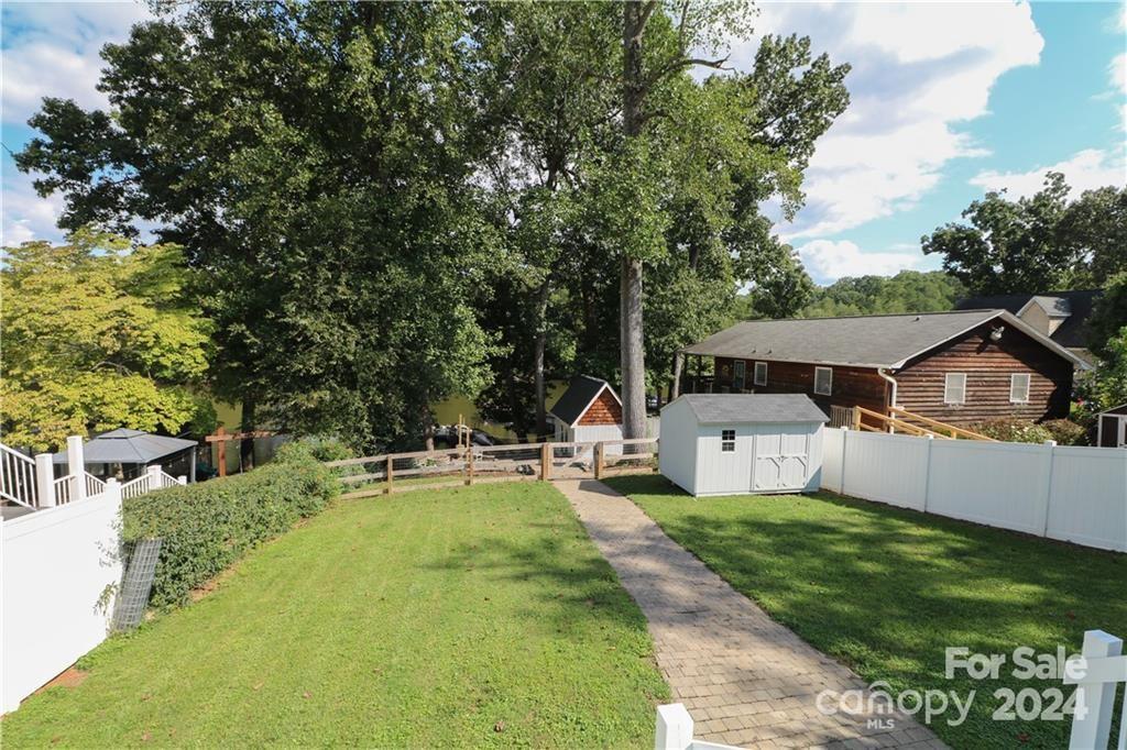 Hickory Point - Residential