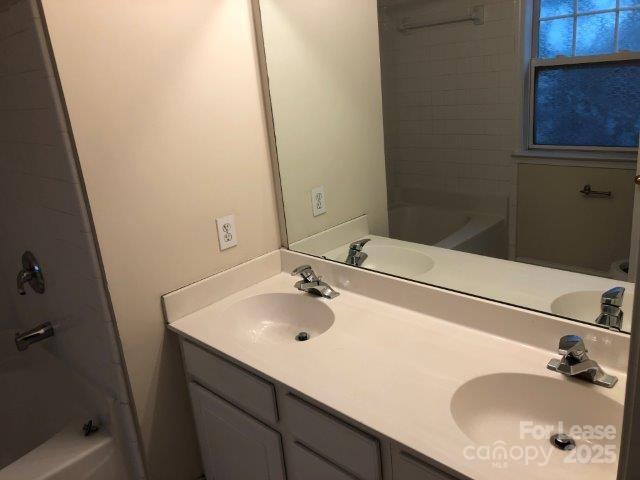 Oak Park - Residential Lease