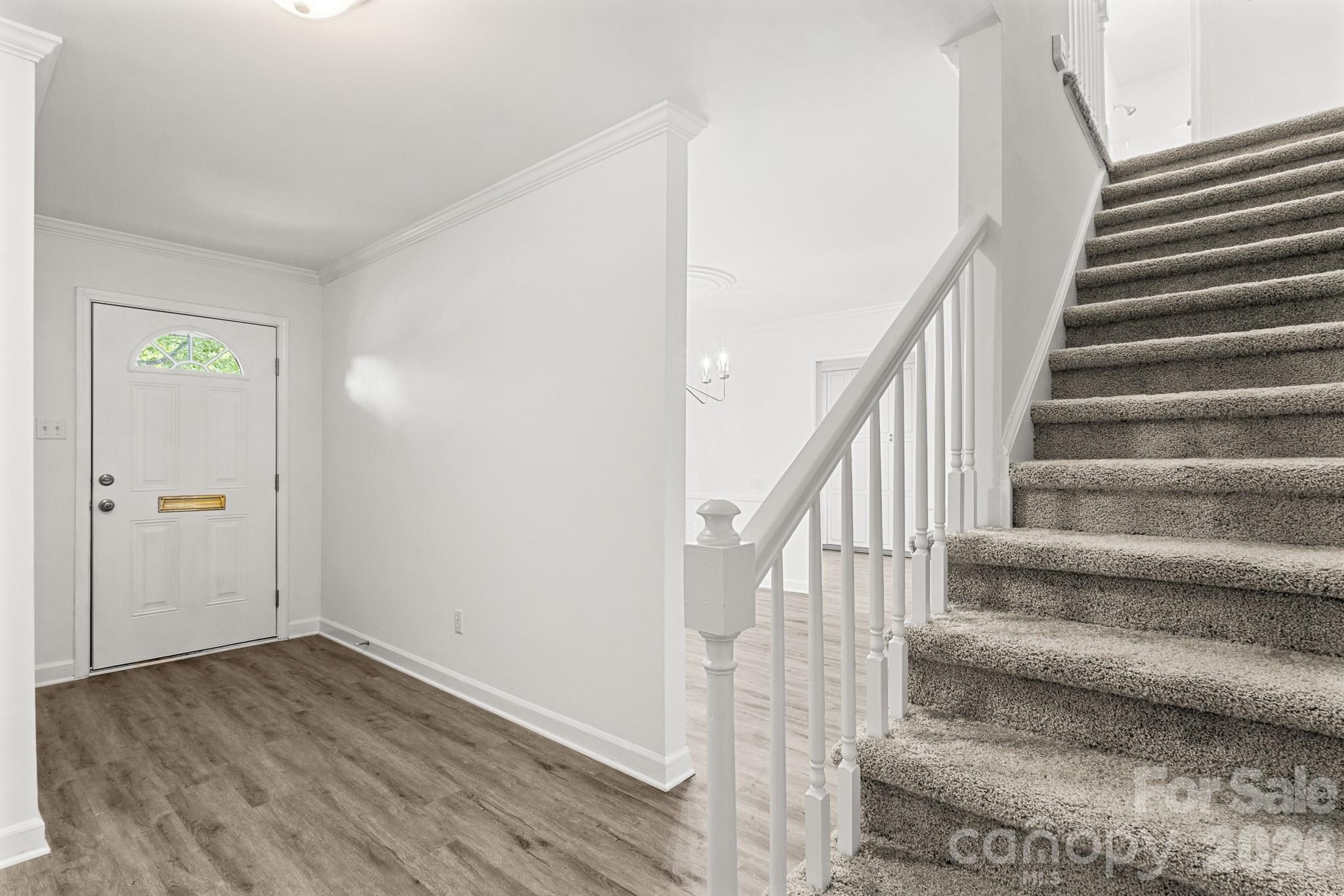 6748 Constitution Lane