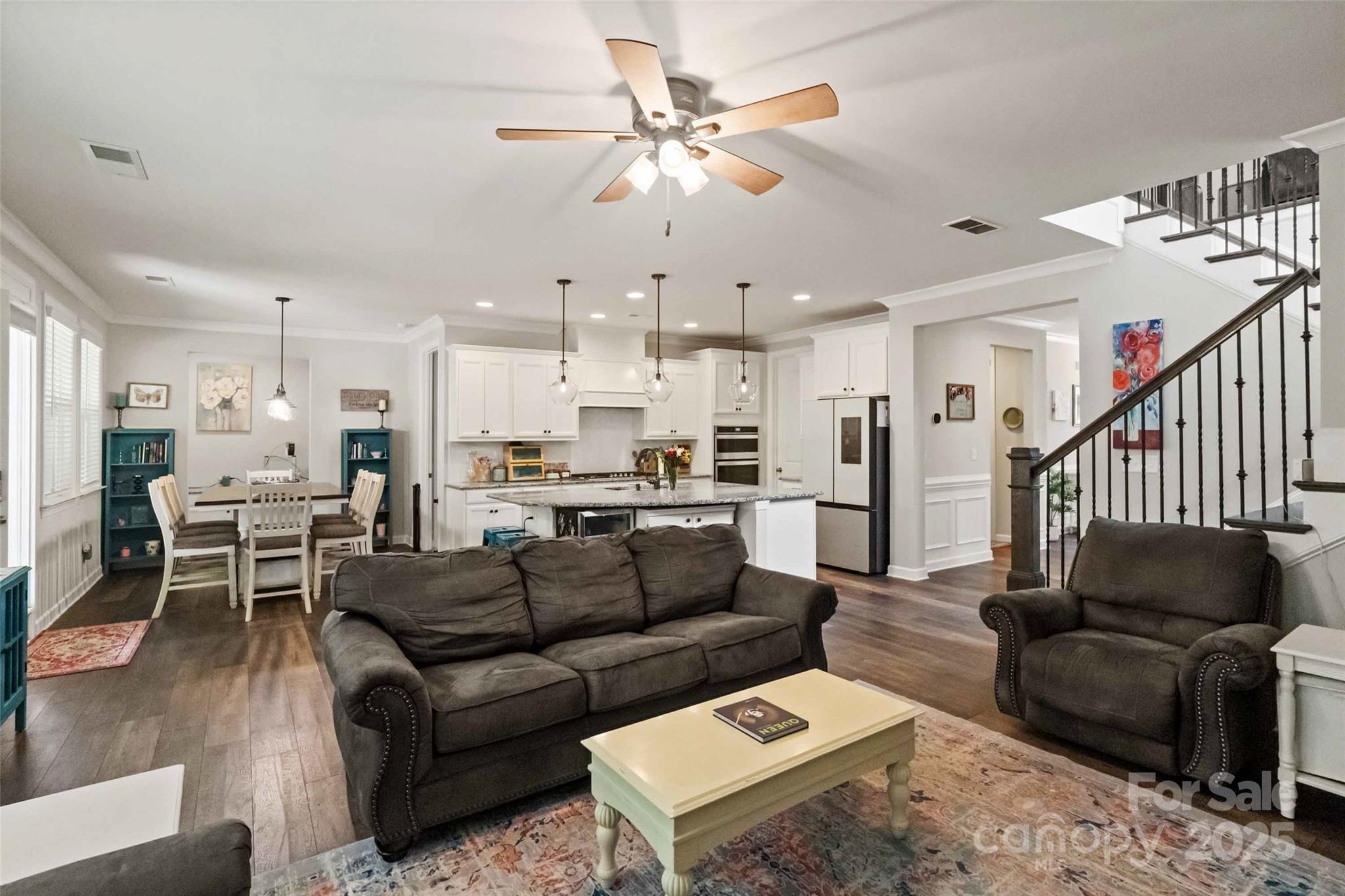 Lake Crest - Residential