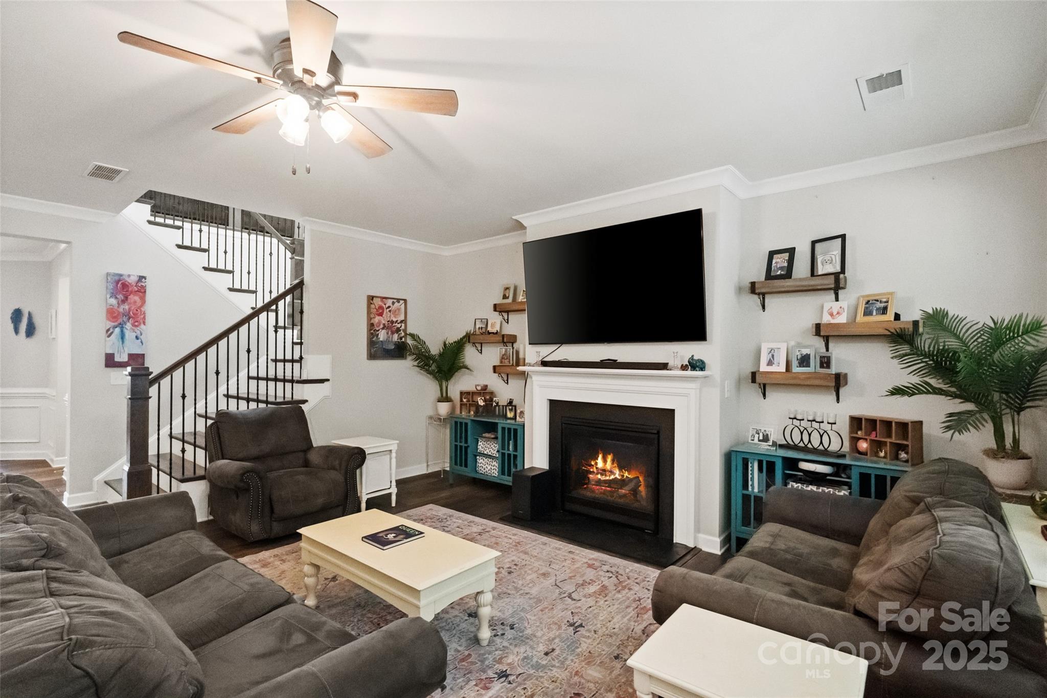 Lake Crest - Residential