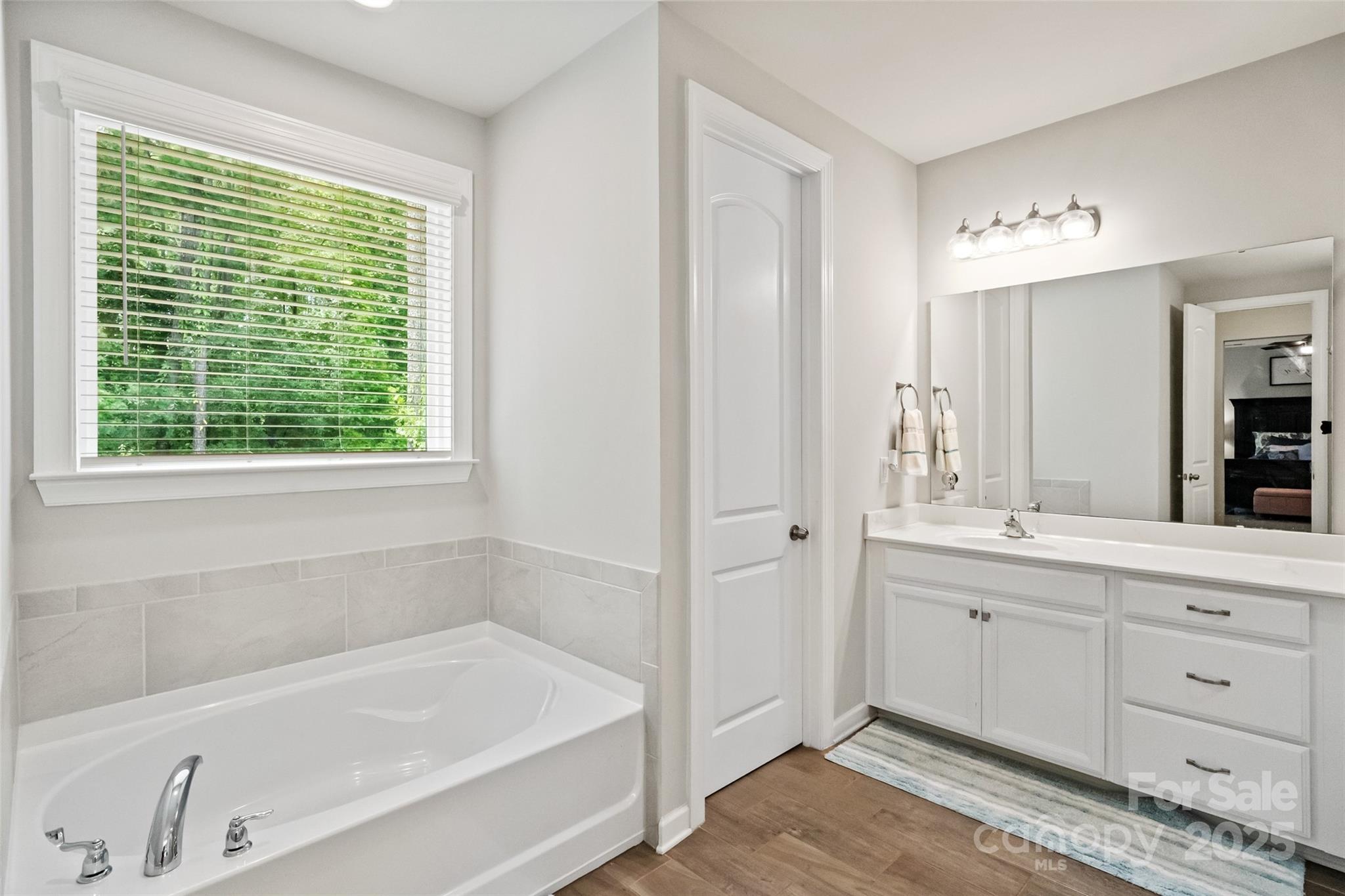 Lake Crest - Residential