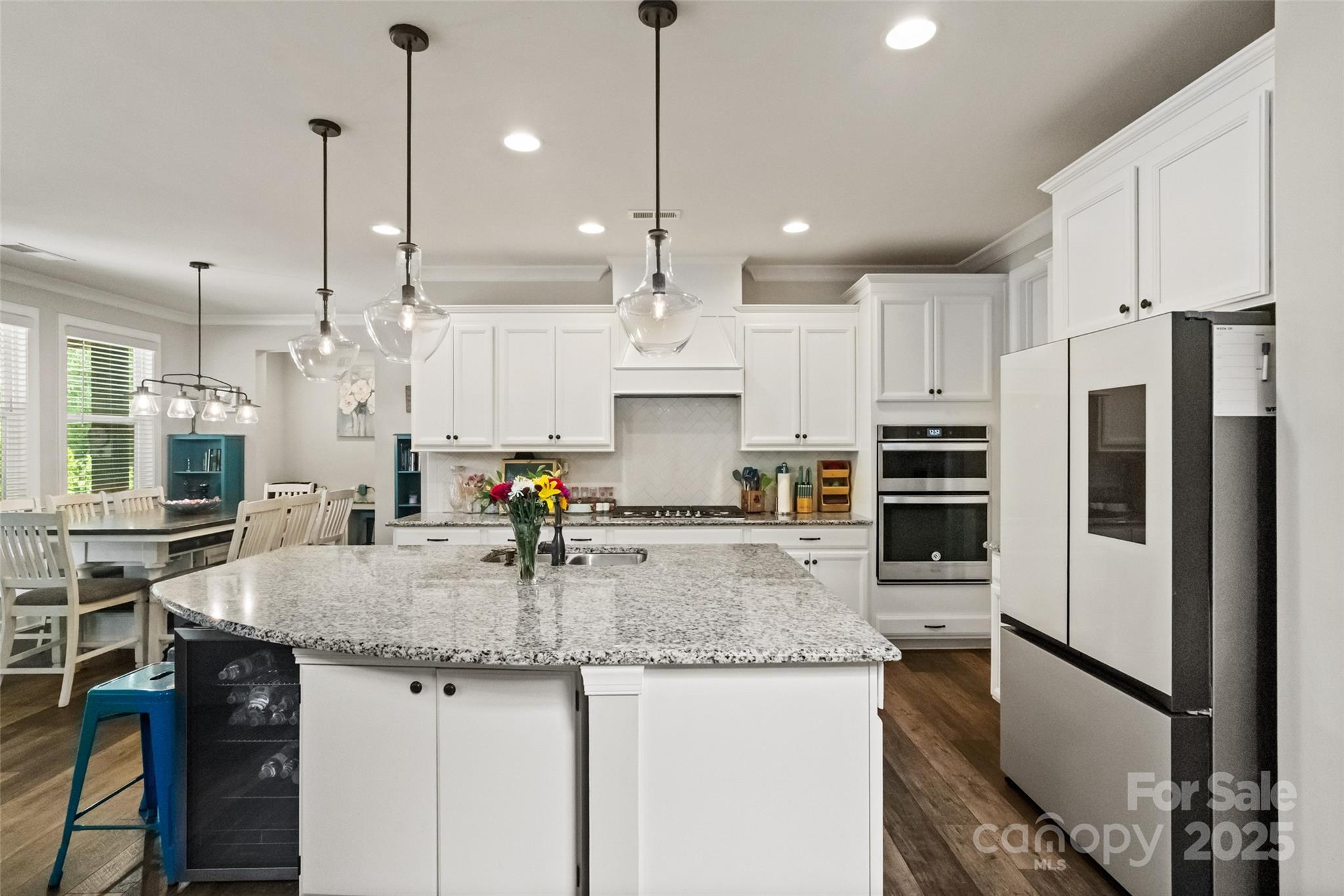 Lake Crest - Residential