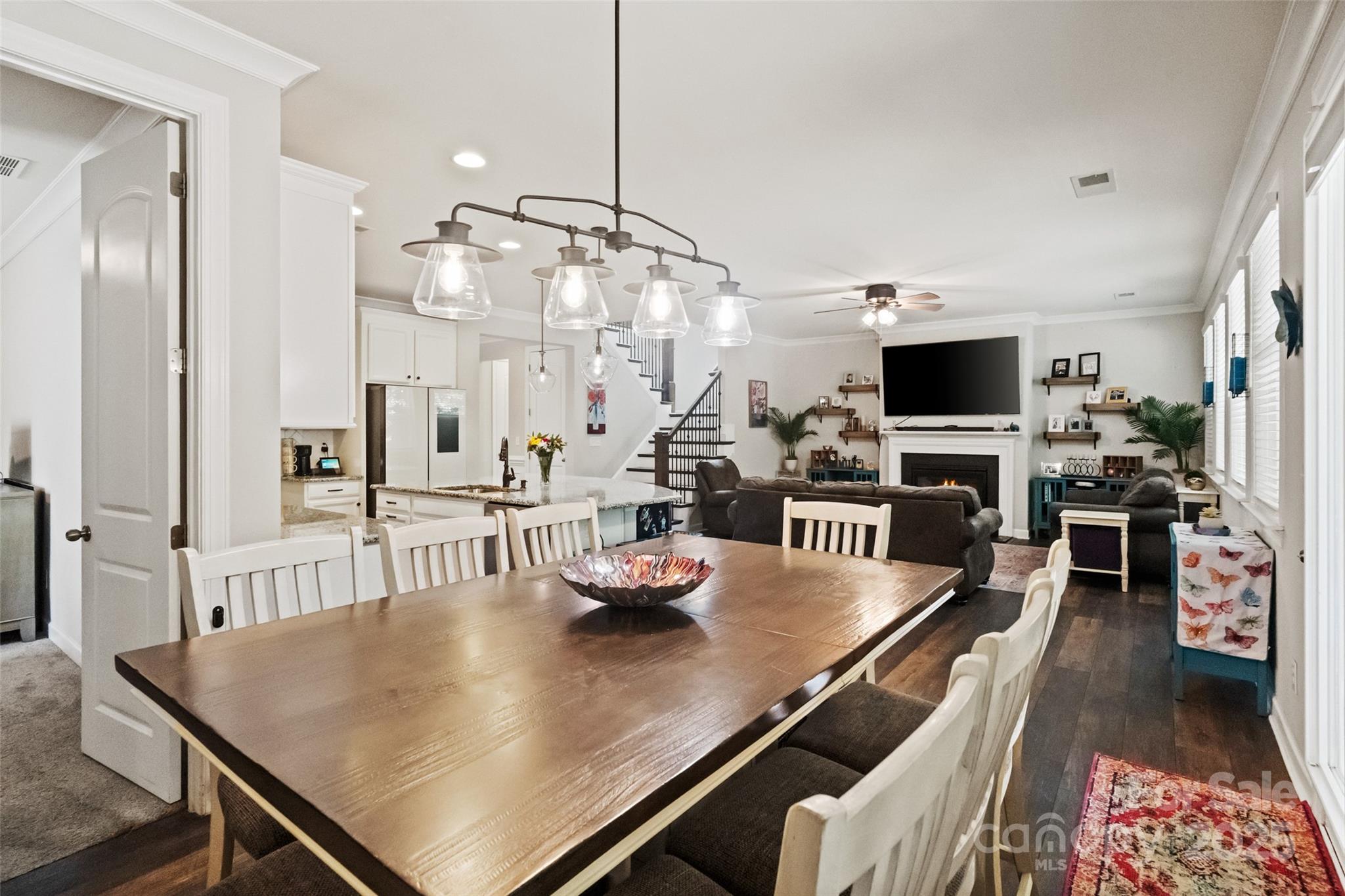 Lake Crest - Residential