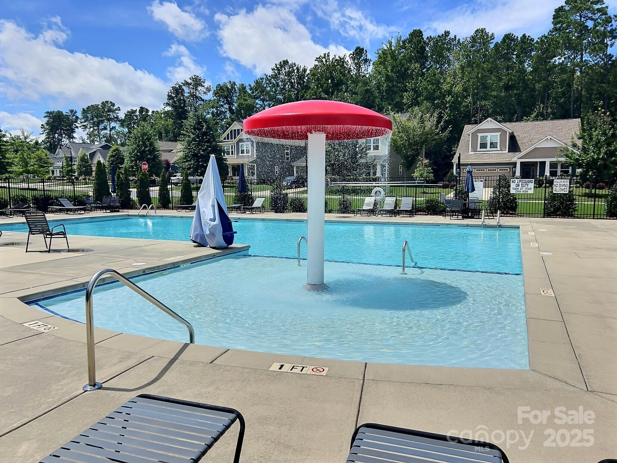 Lake Crest - Residential