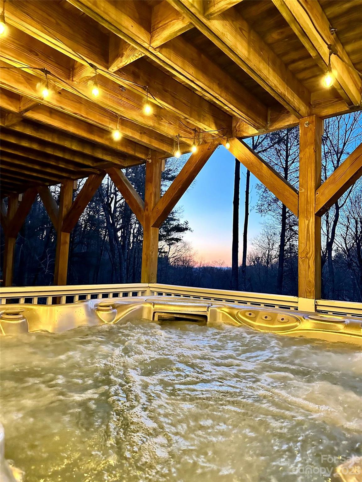 Yonahlossee Saddle Club - Residential