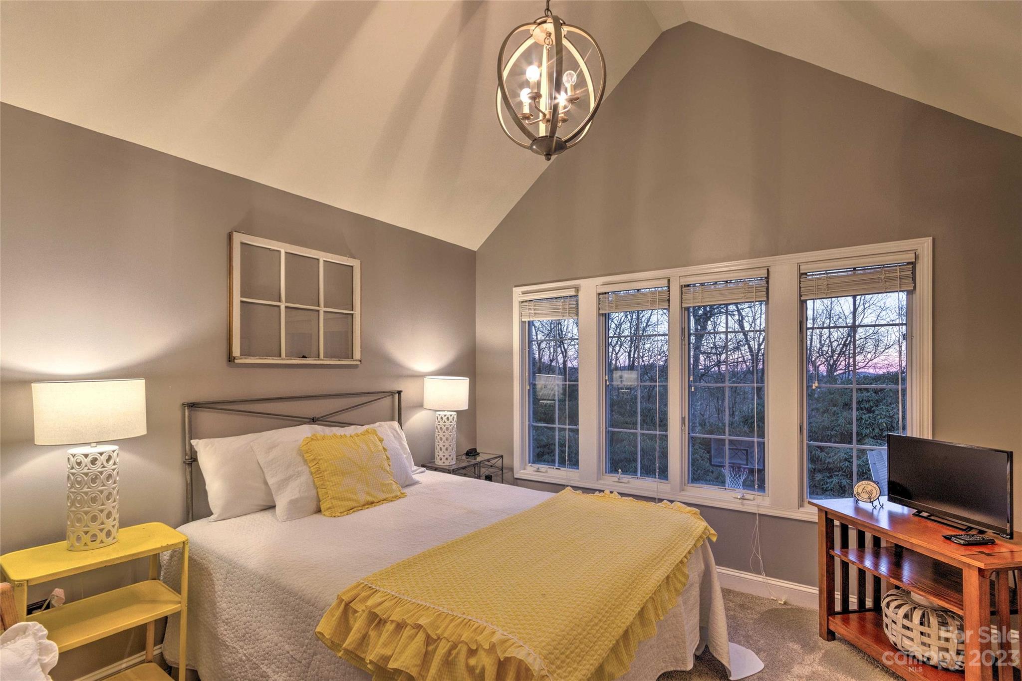 Yonahlossee Saddle Club - Residential