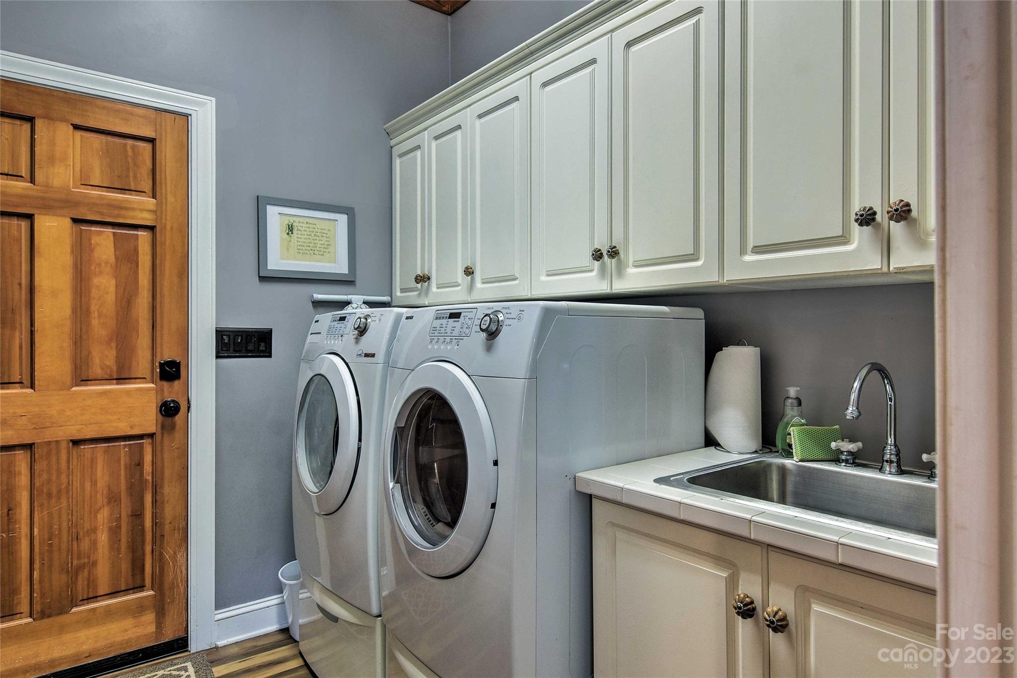 Yonahlossee Saddle Club - Residential