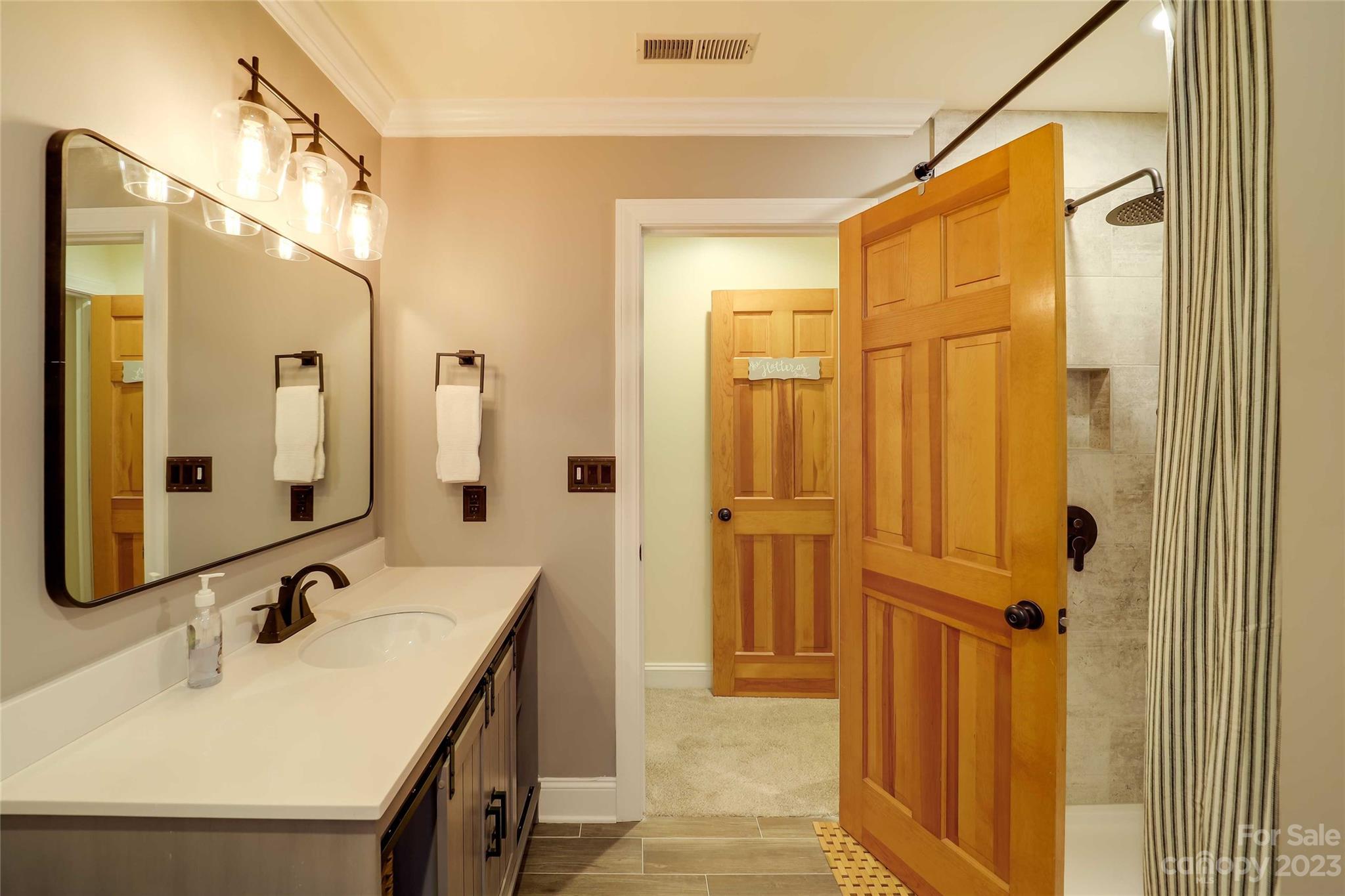 Yonahlossee Saddle Club - Residential