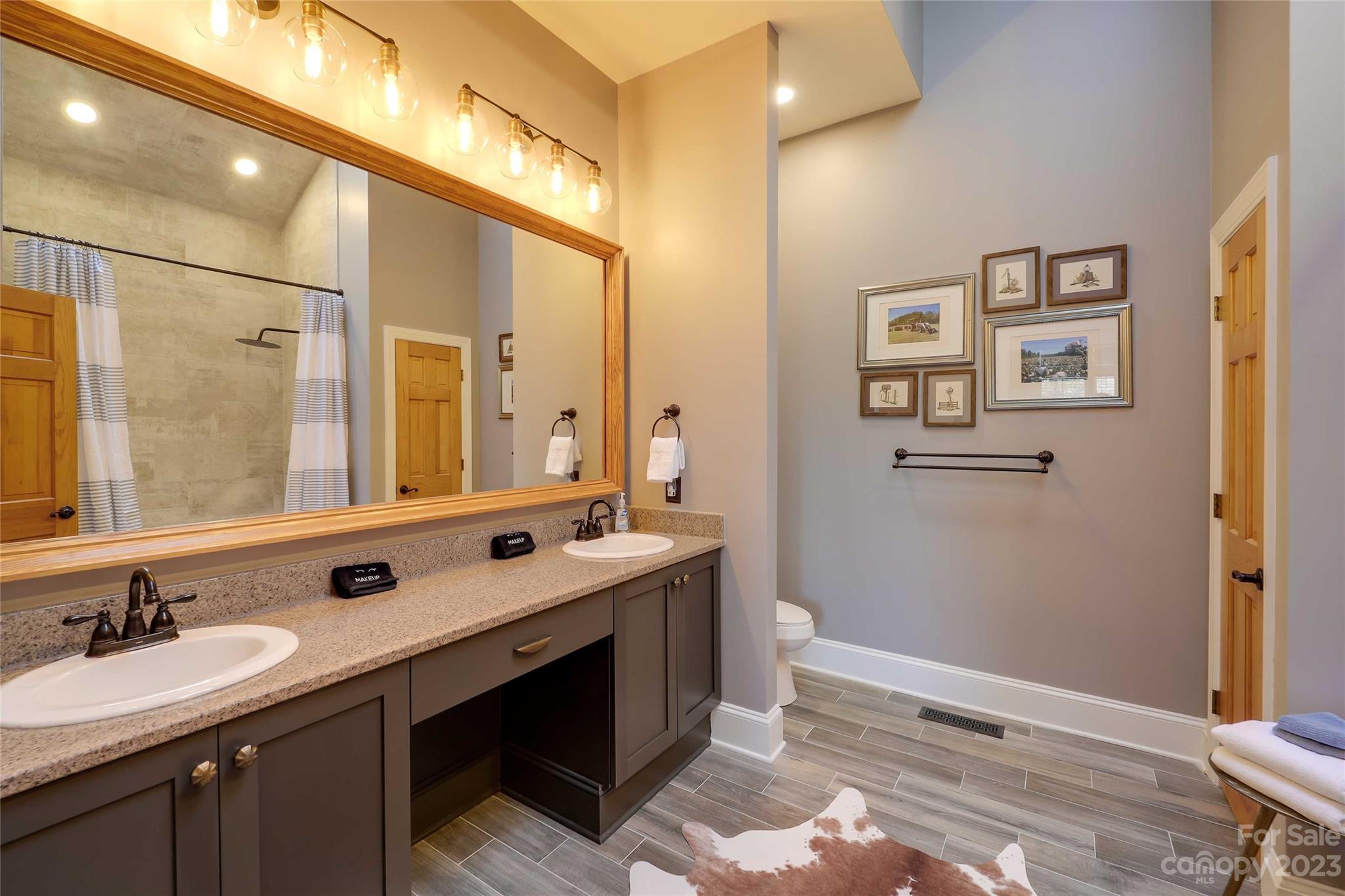 Yonahlossee Saddle Club - Residential