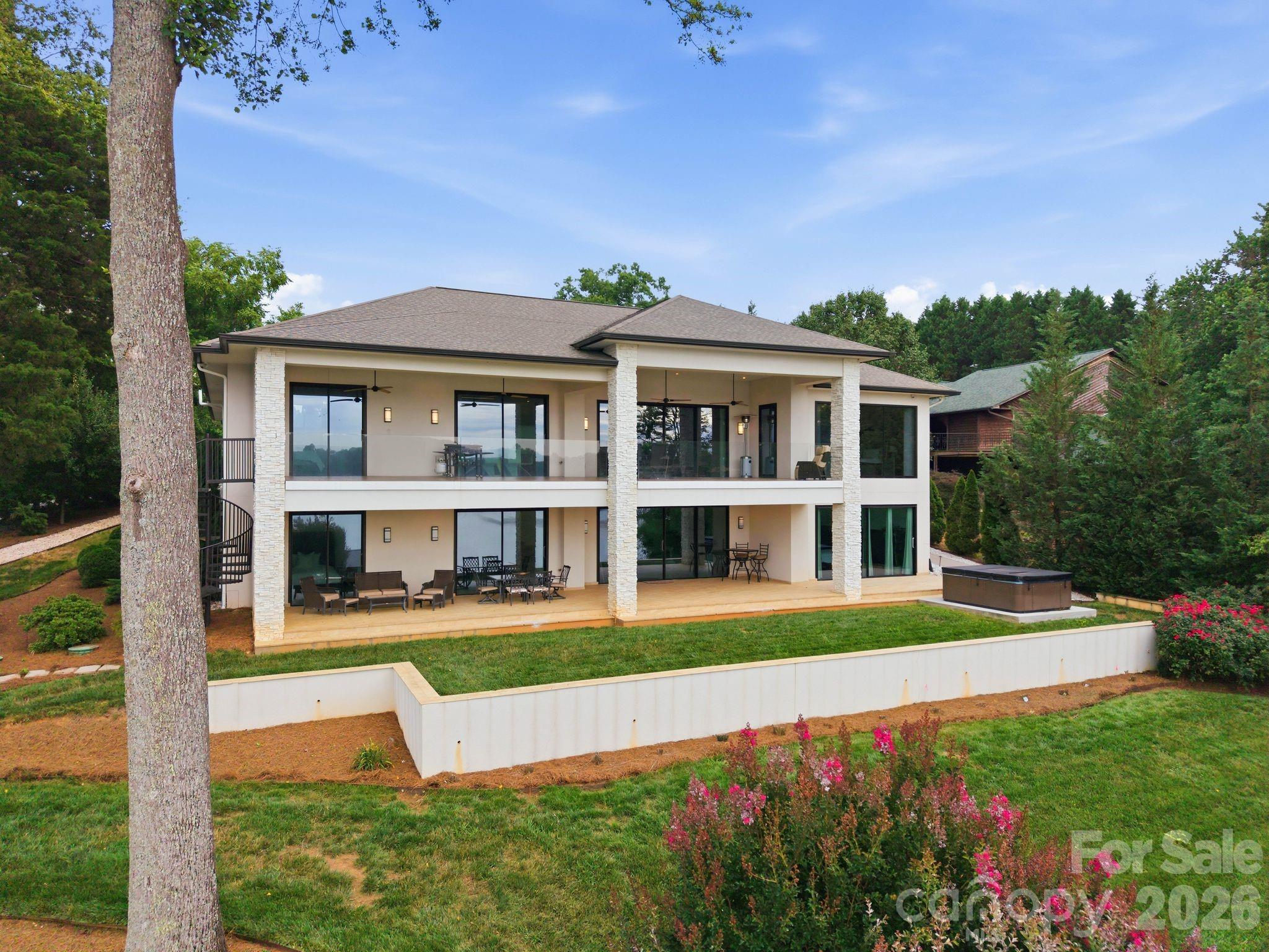7272 Lynbrook Circle