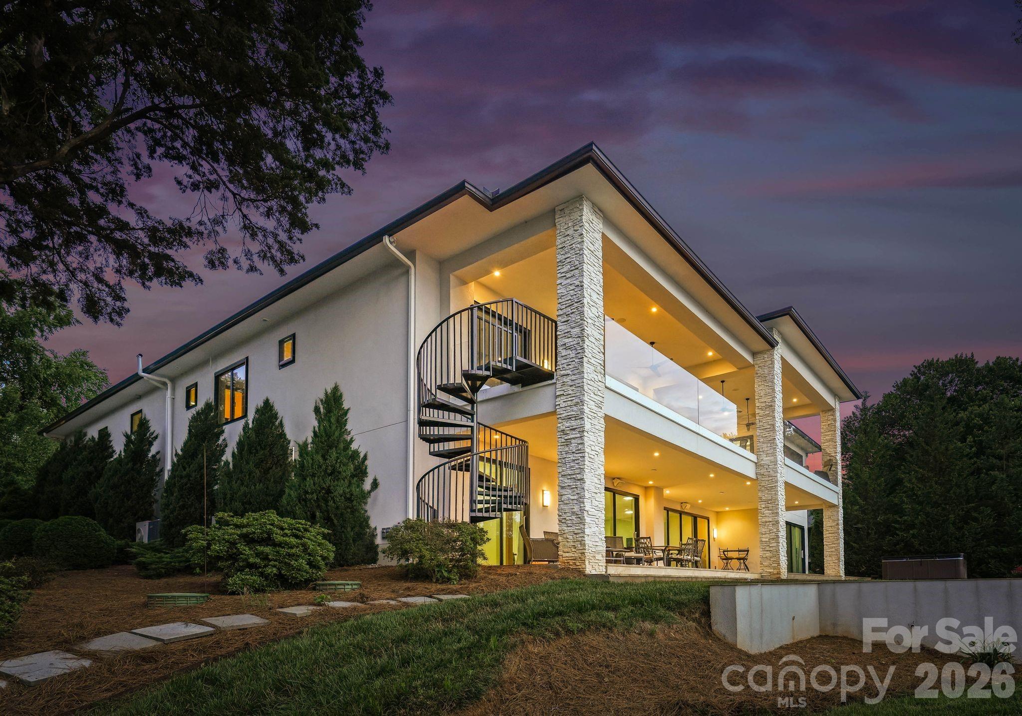 7272 Lynbrook Circle