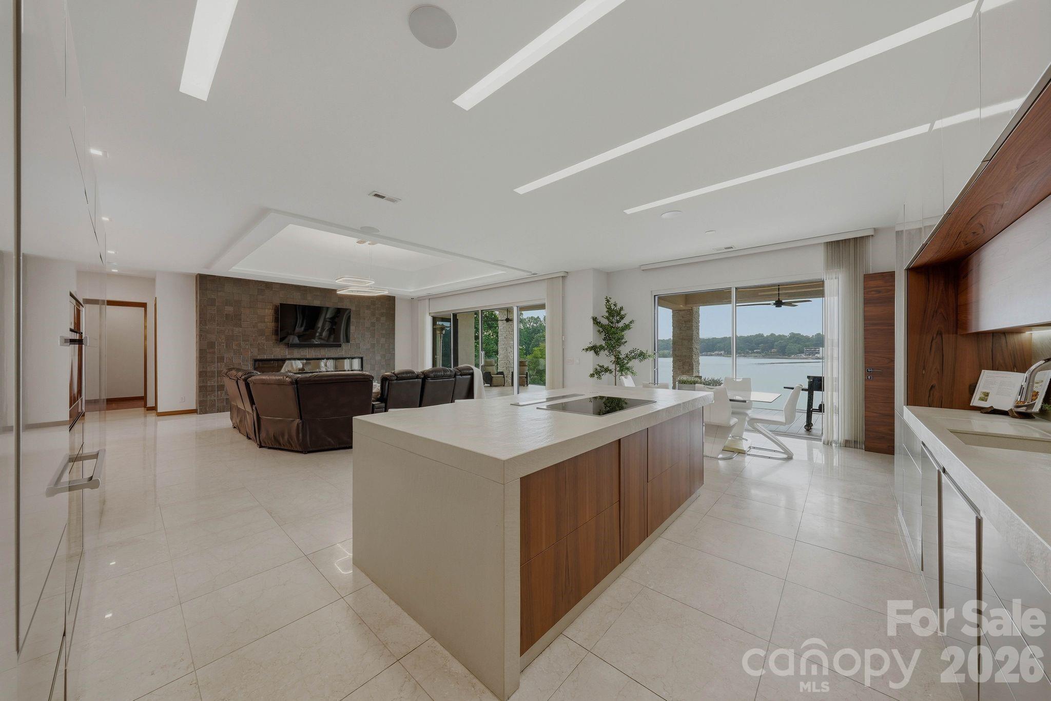 7272 Lynbrook Circle