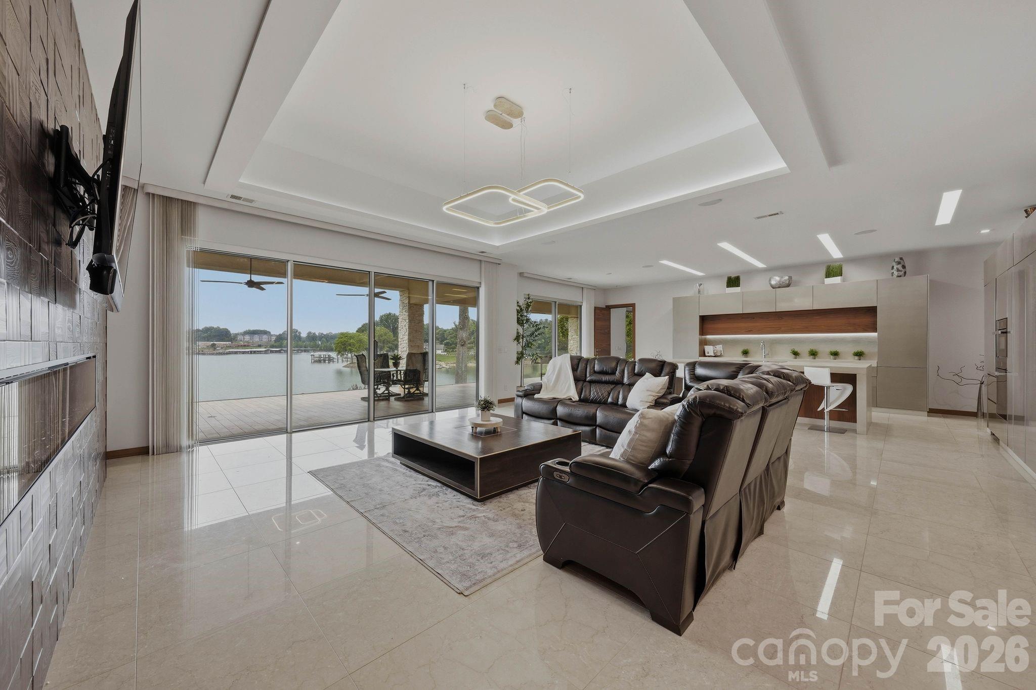 7272 Lynbrook Circle