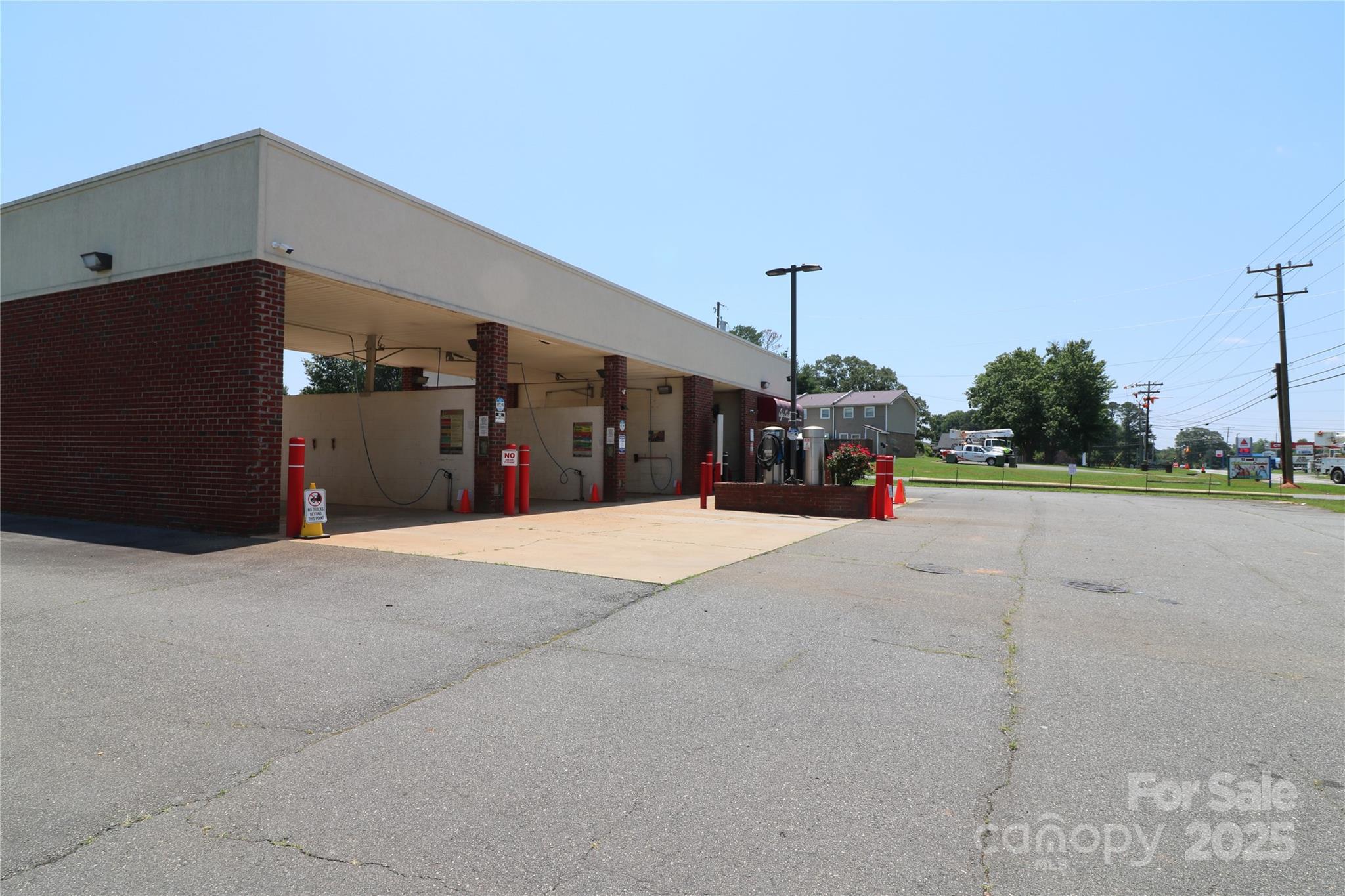 729 Oakland Road