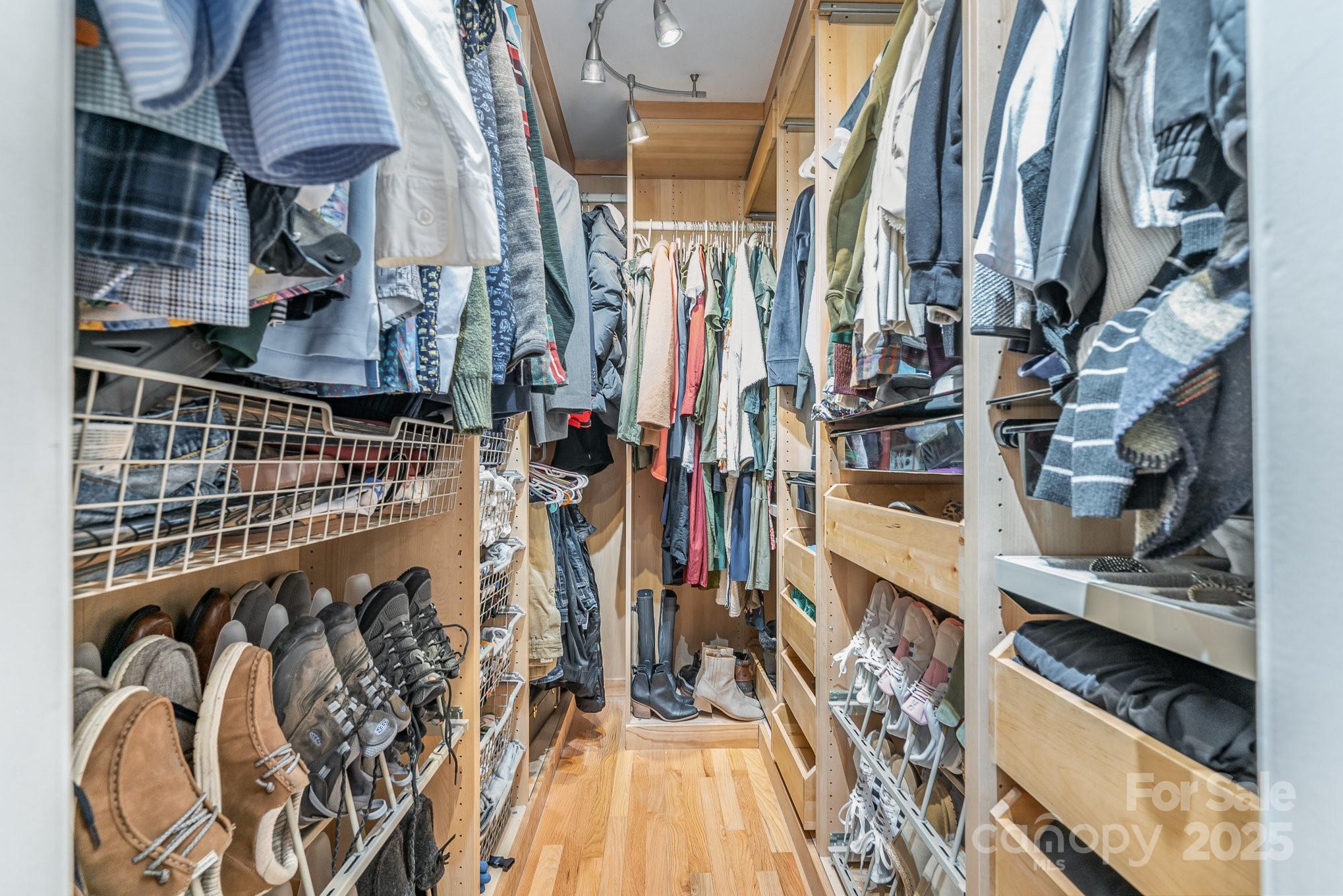 Tega Cay - Residential