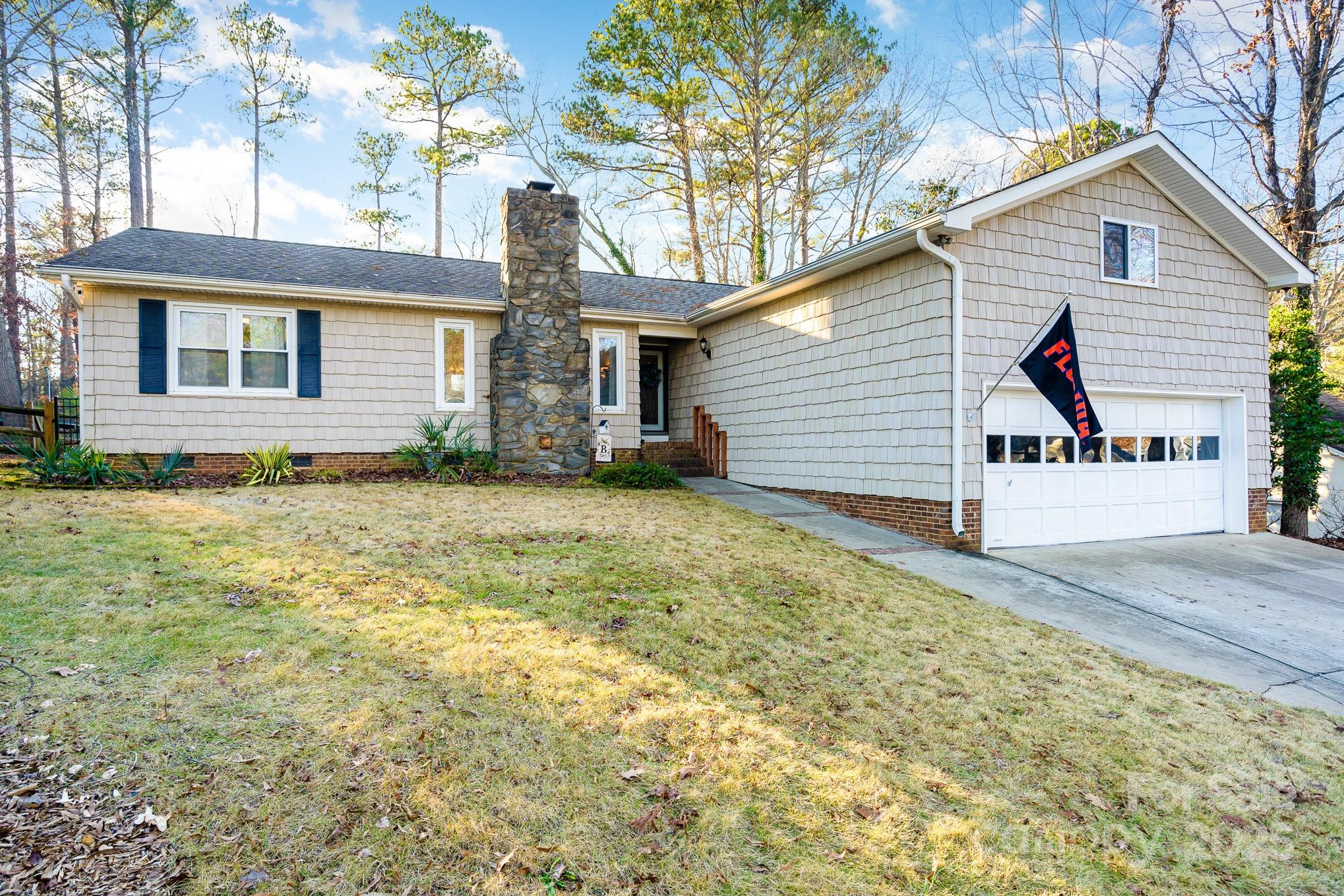 Tega Cay - Residential