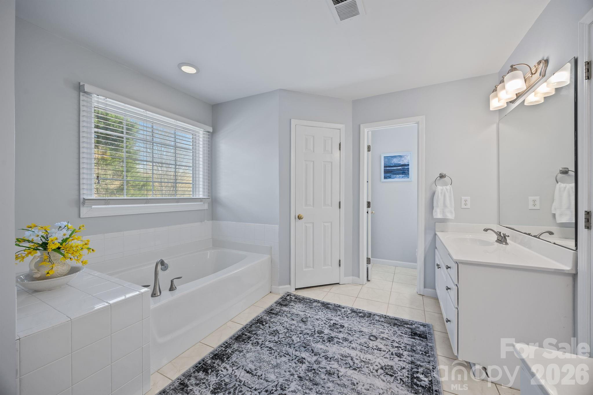 The Hamptons - Residential