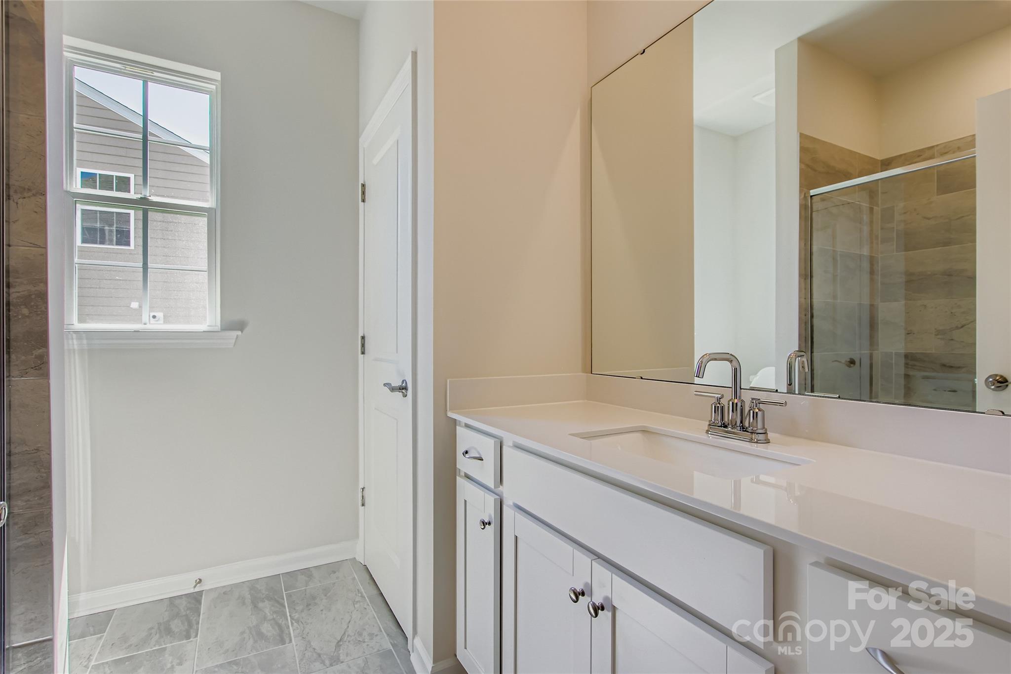 Roselyn - Residential