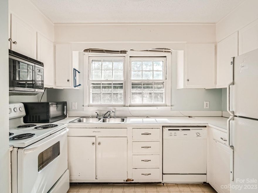 Welcome Home! Fabulous condo available in Coventry Woods. If you are ready to move out on your own, love to do home projects or an investor who wants to add a great condo to their portfolio. So much opportunity at this price point and location!!
Open floor concept features living room, dining area and kitchen with bar seating. Walk down the hallway and find a large laundry room - tons of room for storage. Your primary suite to your right with en suite bathroom and guest room to your left. 
Love that this unit has a half bathroom so you won't have to share primary bathroom with guests. All HOA documents are attached. Please confirm with HOA if you have any plans of renting unit out.