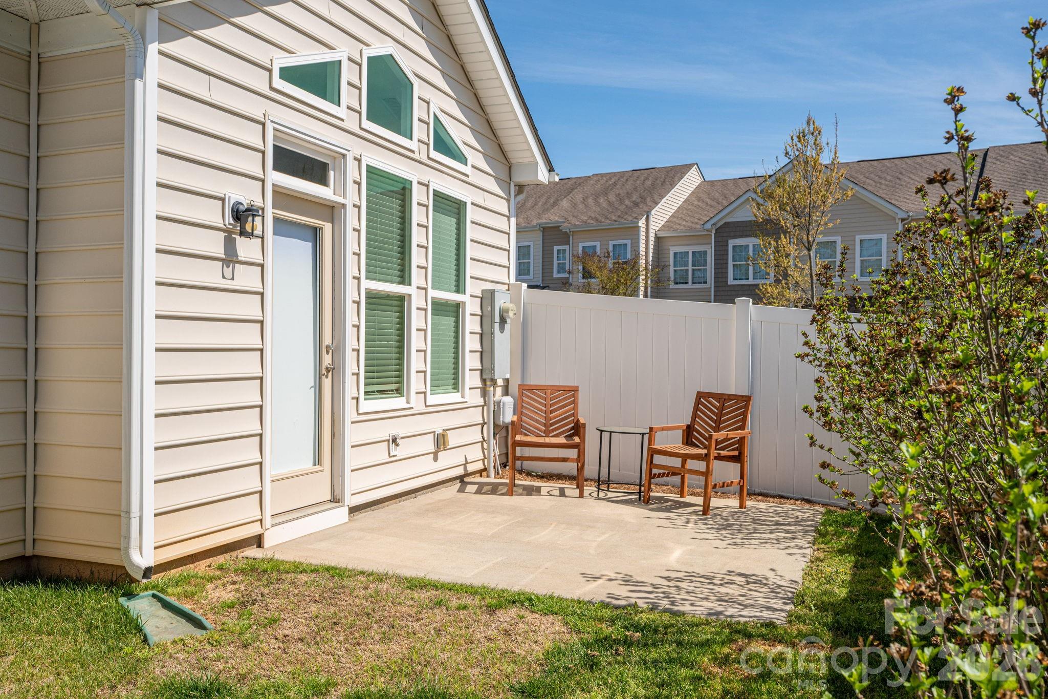 Waters Edge - Residential