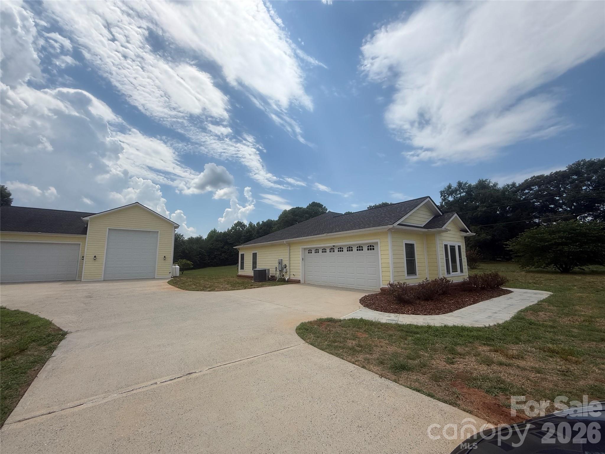 1038 Steel Bridge Road