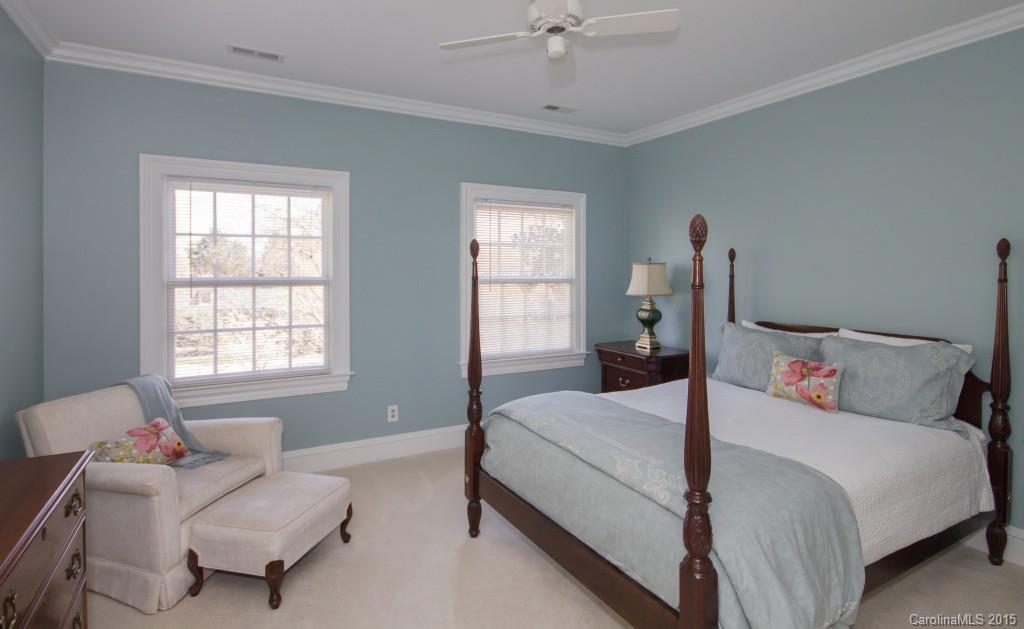 Seven Eagles - Residential