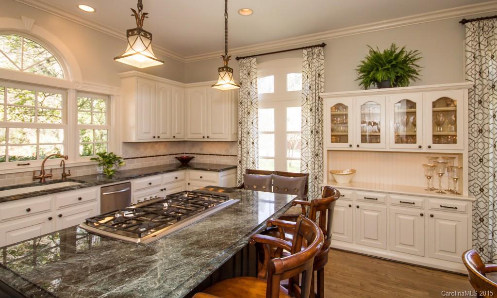 Seven Eagles - Residential