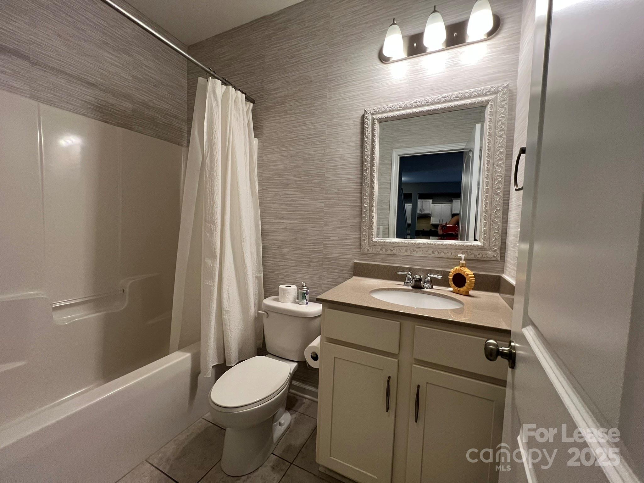 Pelhem Pointe - Residential Lease