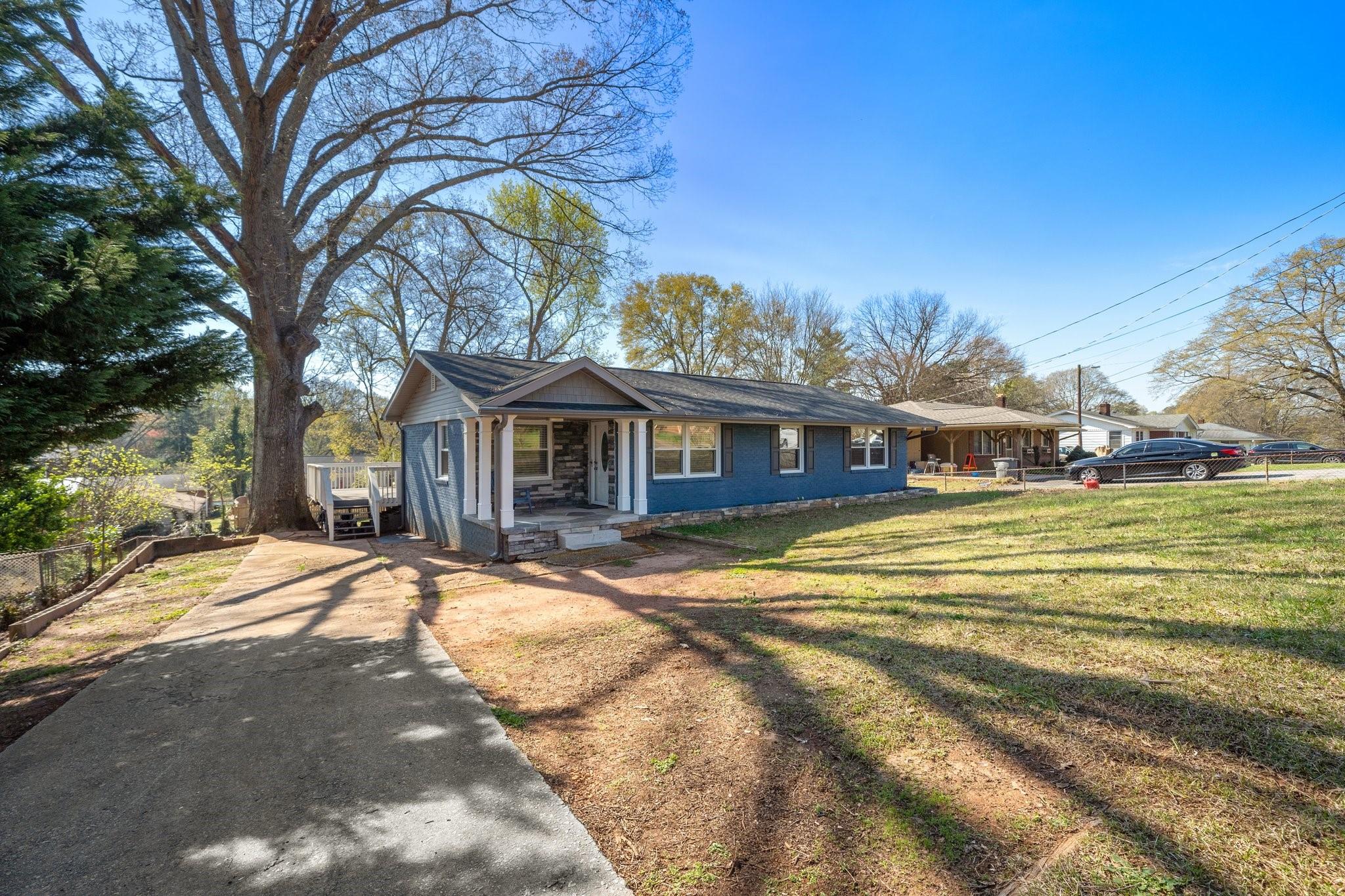 Oak Crest - Residential