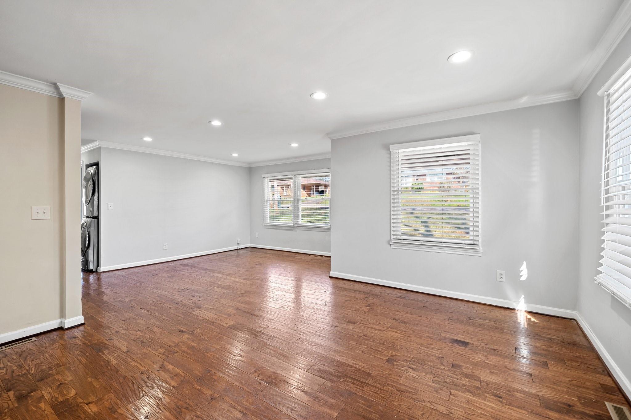 Oak Crest - Residential