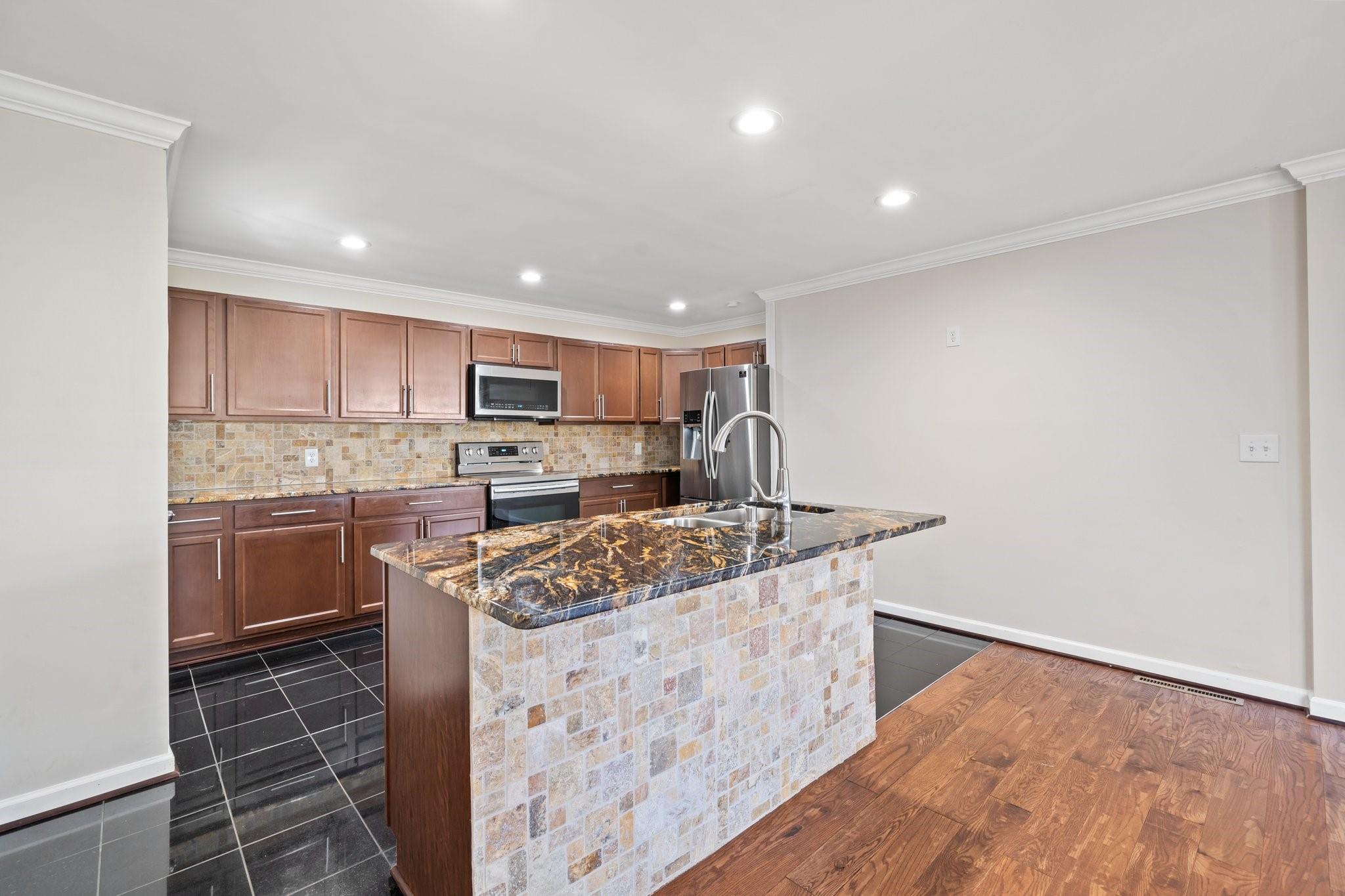 Oak Crest - Residential