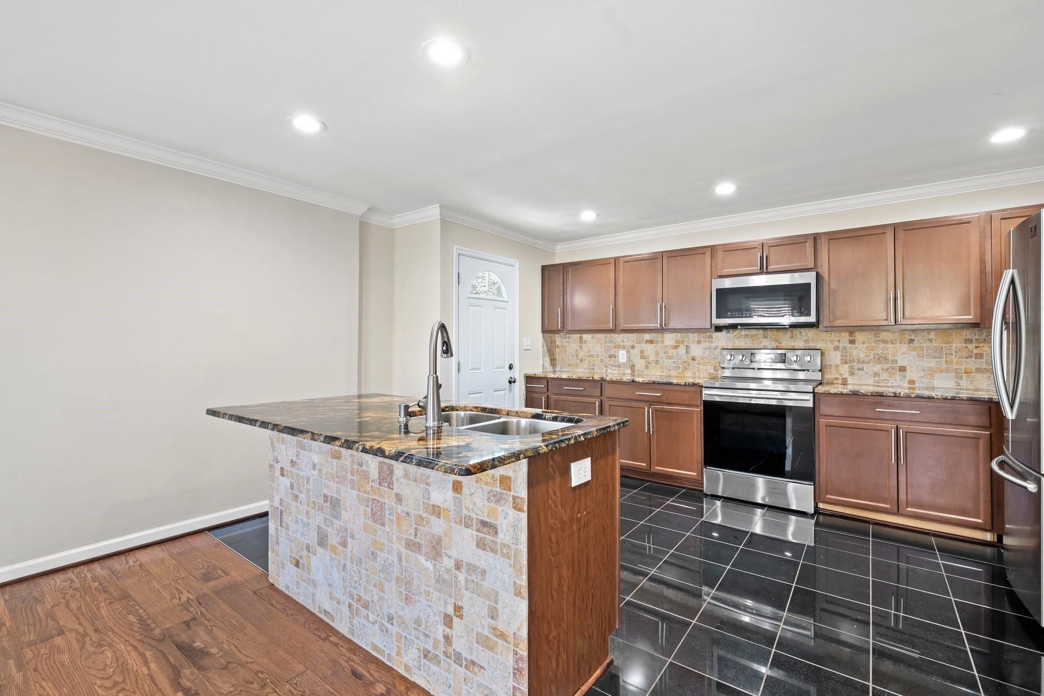 Oak Crest - Residential