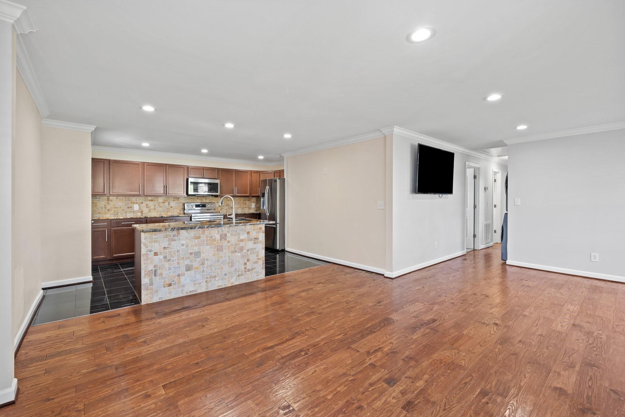 Oak Crest - Residential