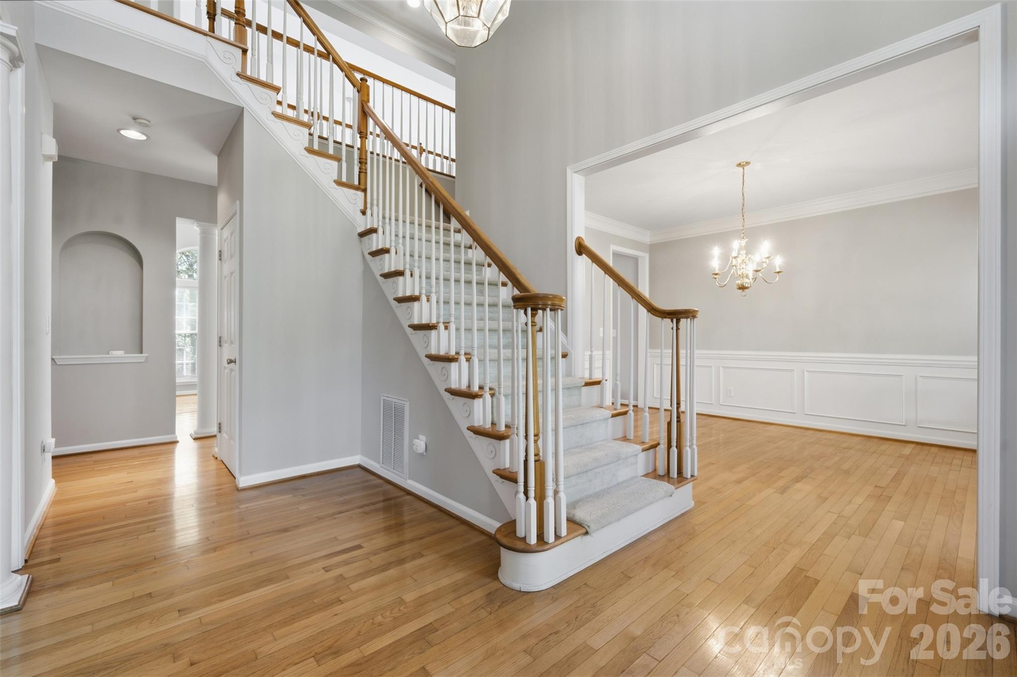 6211 Chavel Lane