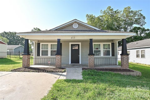Photo of 415 Jones Street, Charlotte, NC 28208 (MLS # 4395090)