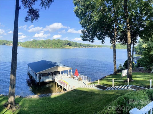 8470 MARINA LN, CATAWBA, NC 28609 - Image 614c67ce5a4d327bf91d576d7cfd5d92/1225801980