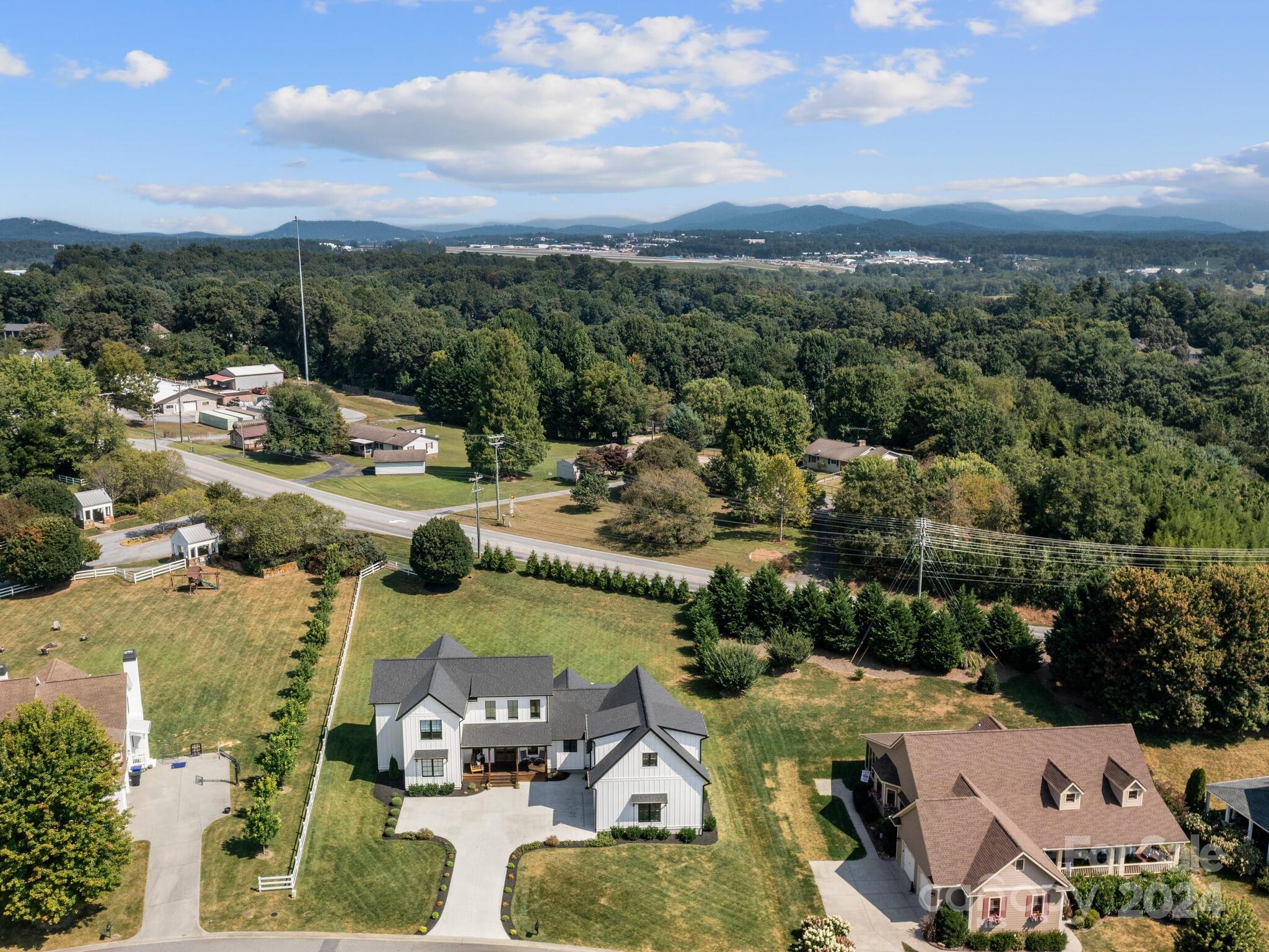 Hollabrook Farm - Residential