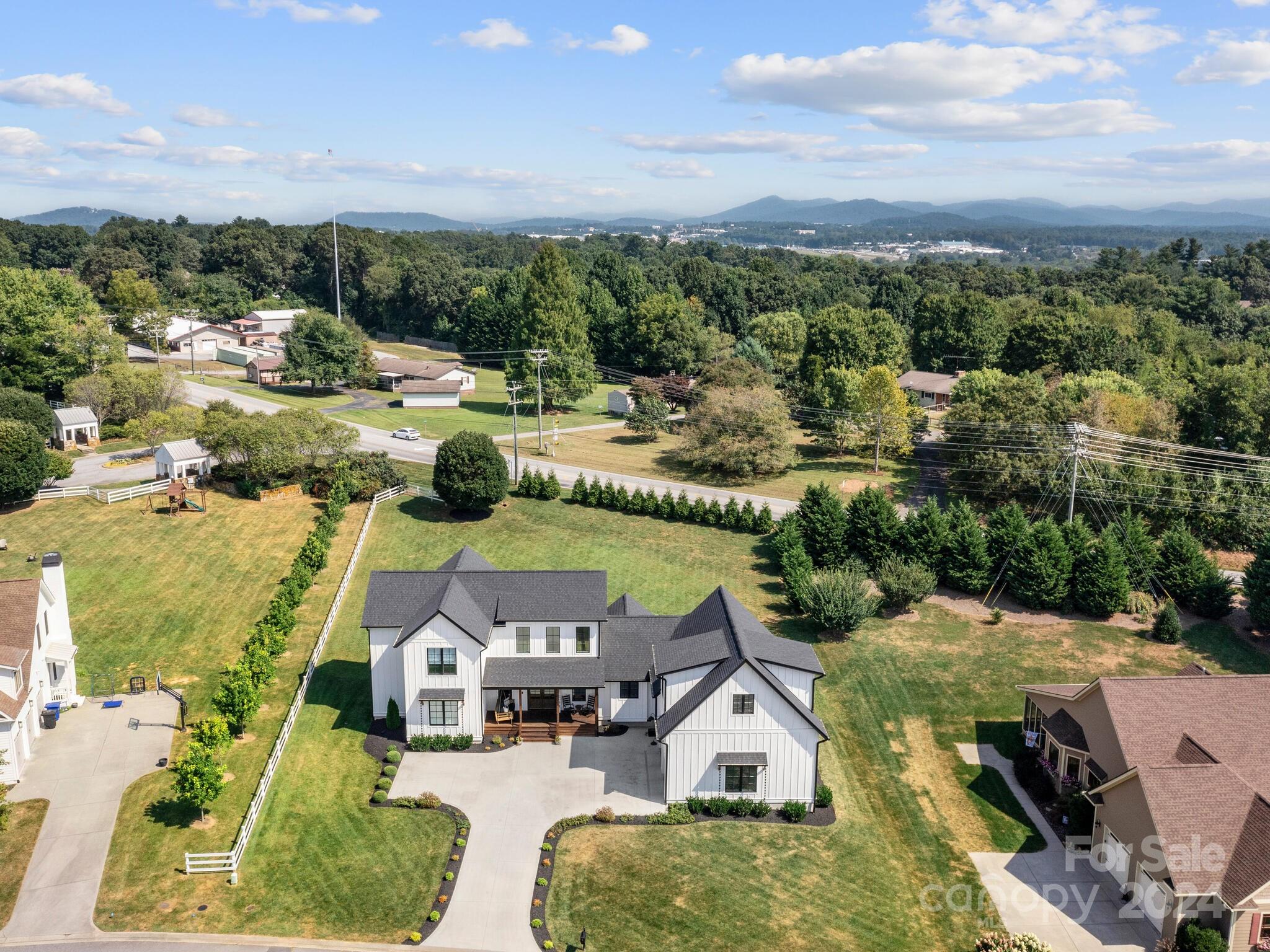 Hollabrook Farm - Residential