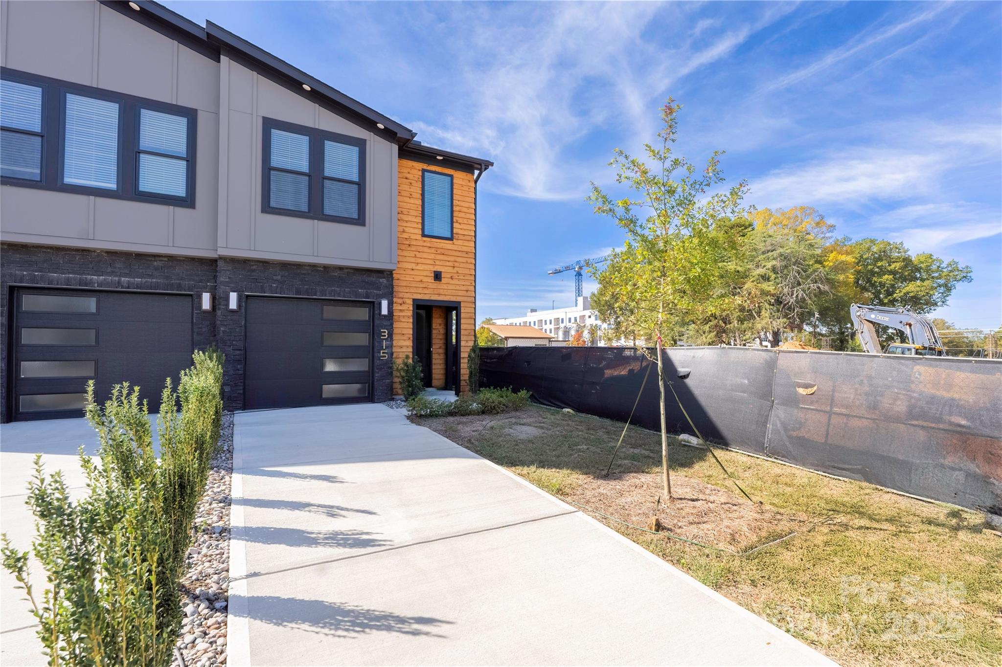 315 E Peterson Street