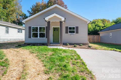 211 Seigle Street 37-38 Lowell NC 28098