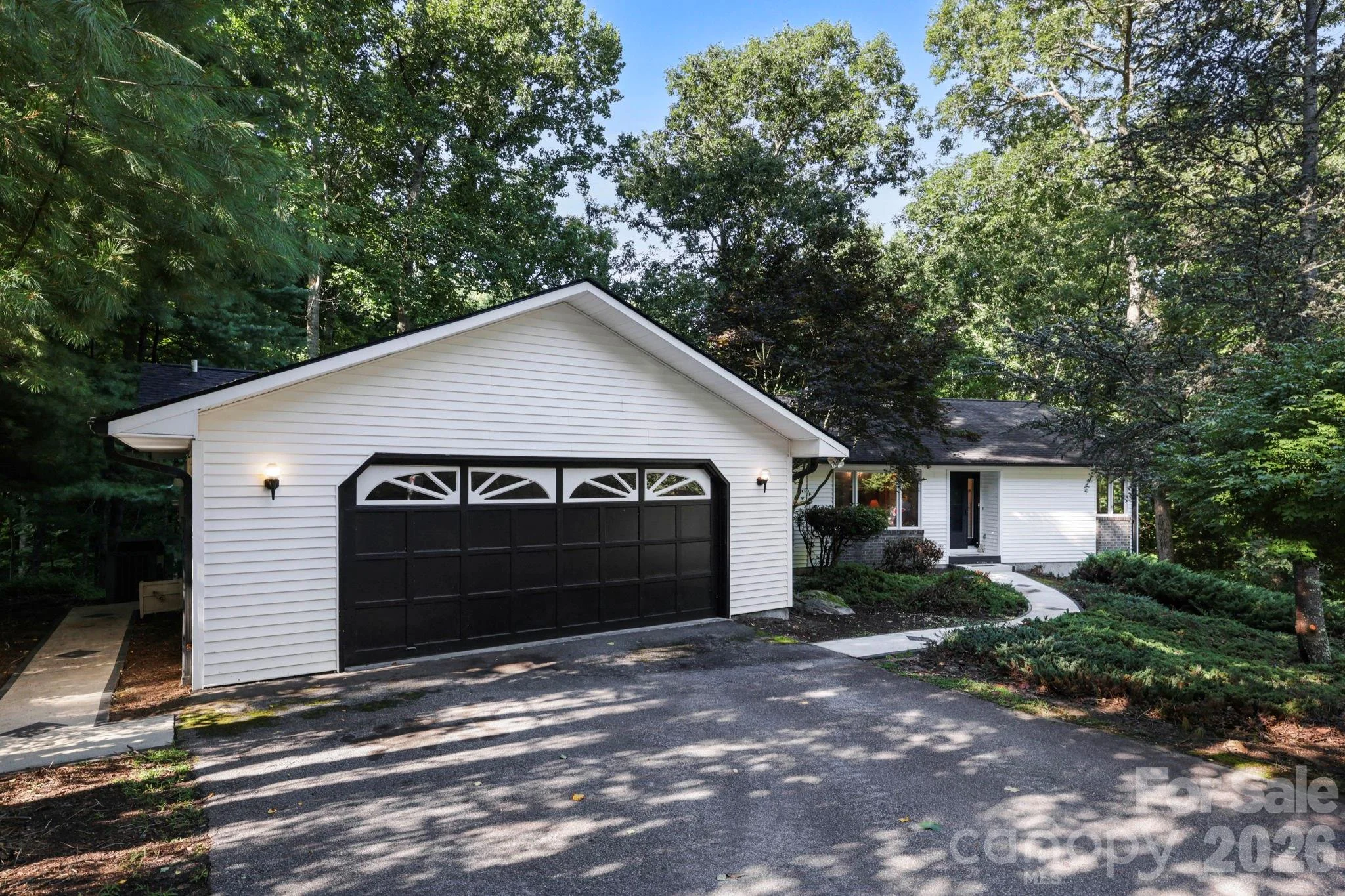 18 E Rosewood Trail, Hendersonville, NC, 28739