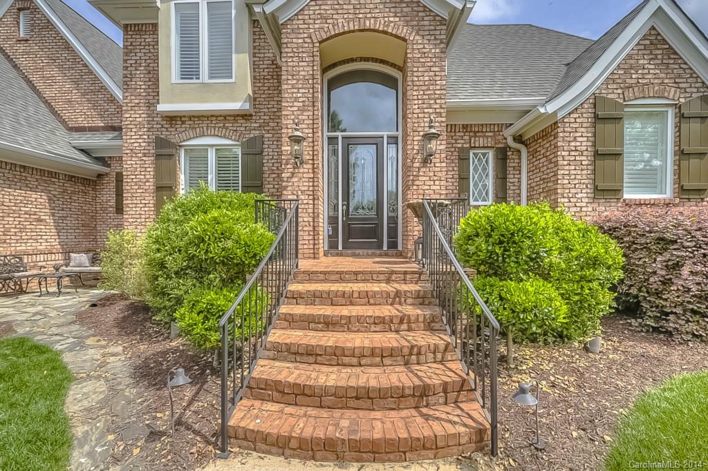 The Peninsula - Residential