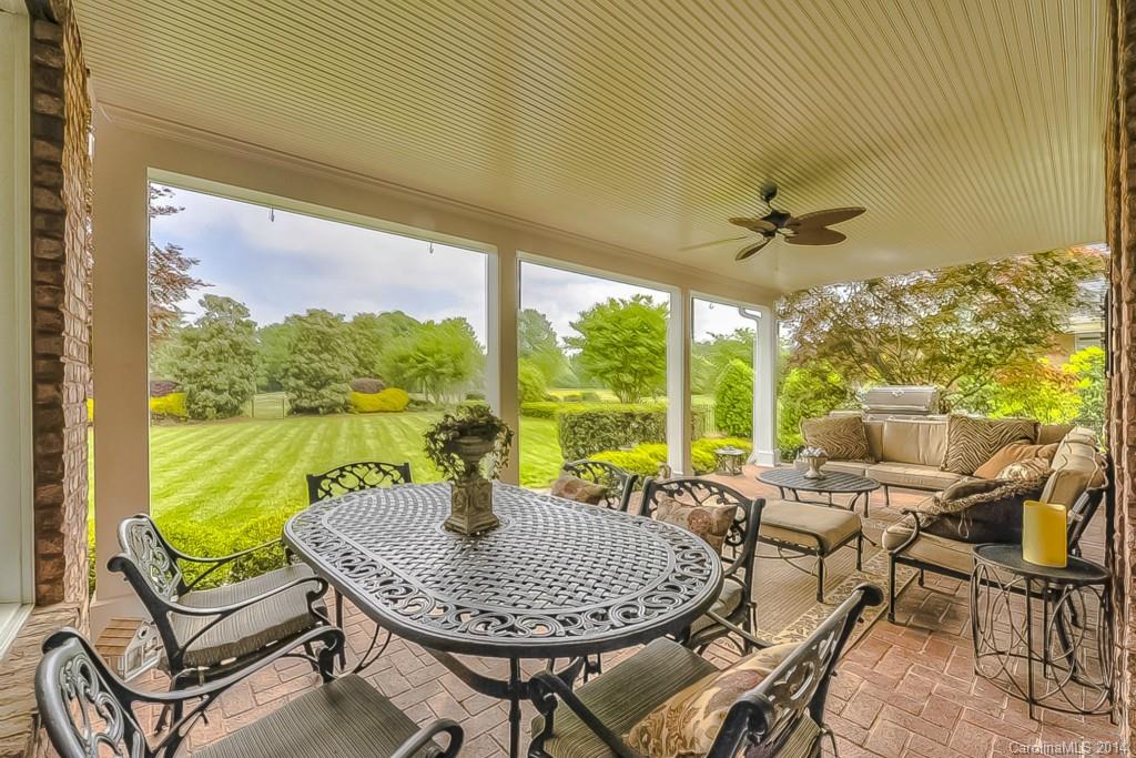 The Peninsula - Residential