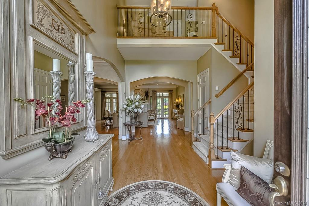 The Peninsula - Residential