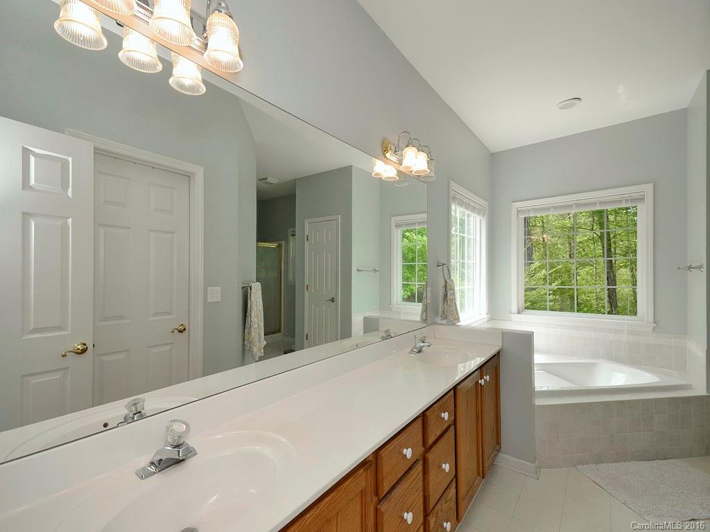 Hunters Cove - Residential